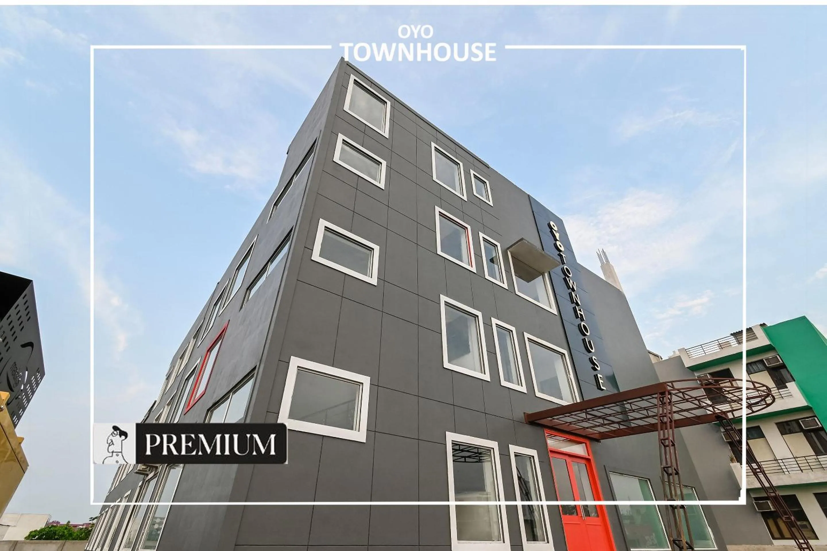 Facade/entrance in Townhouse D- Knowledge Park III