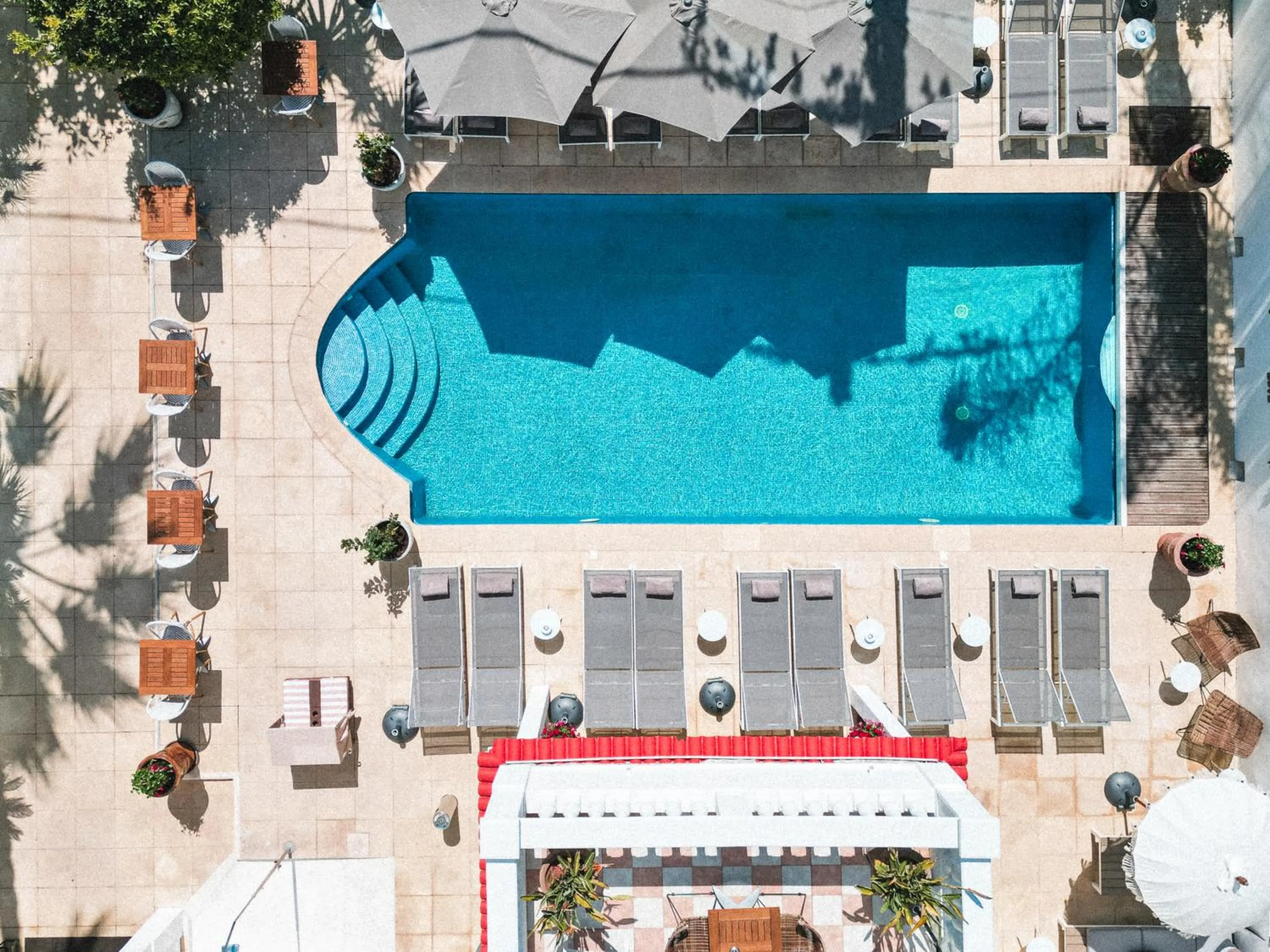 Property building in Hôtel La Villa Juan Beach