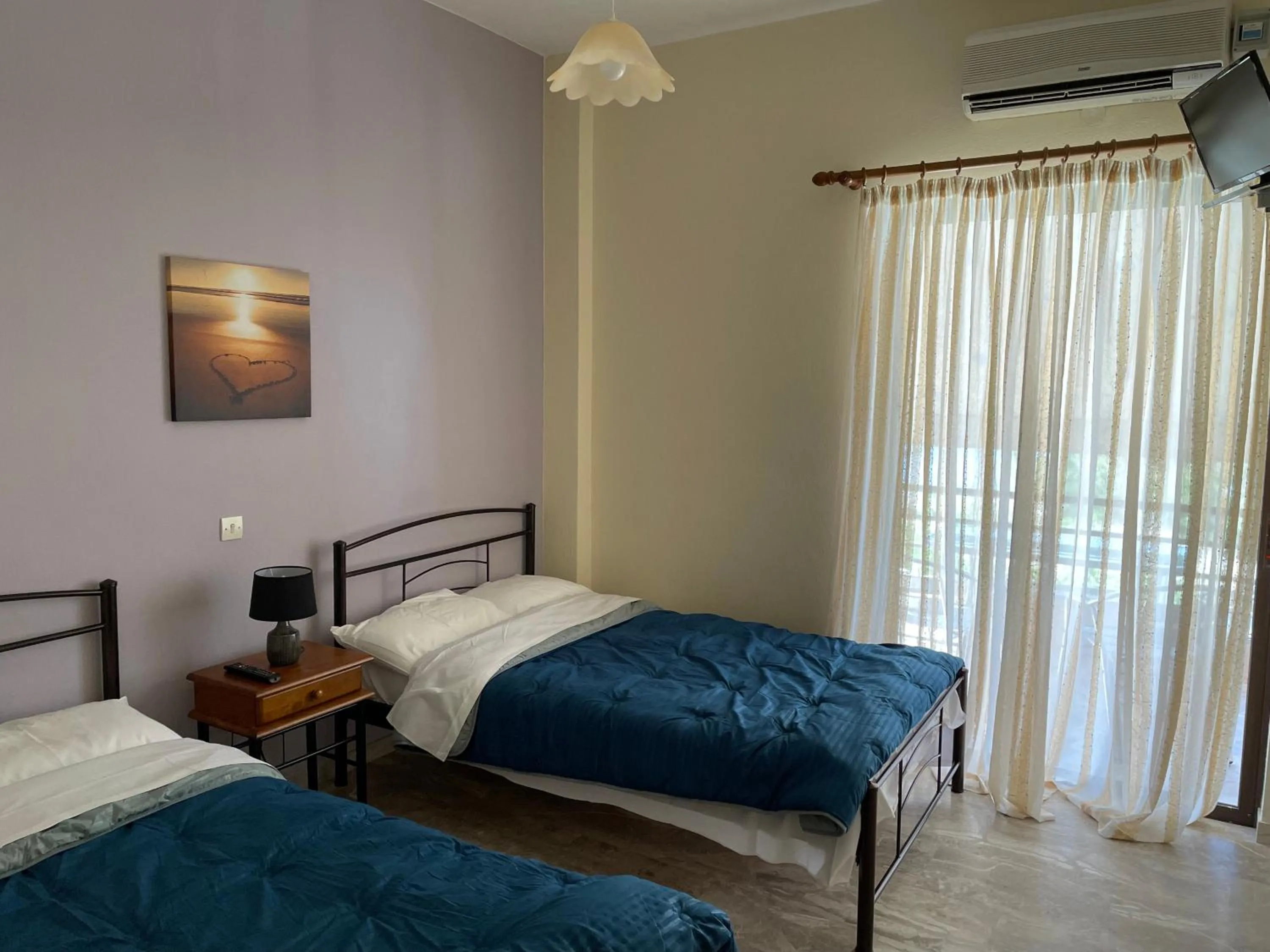 Bedroom, Bed in Finikas