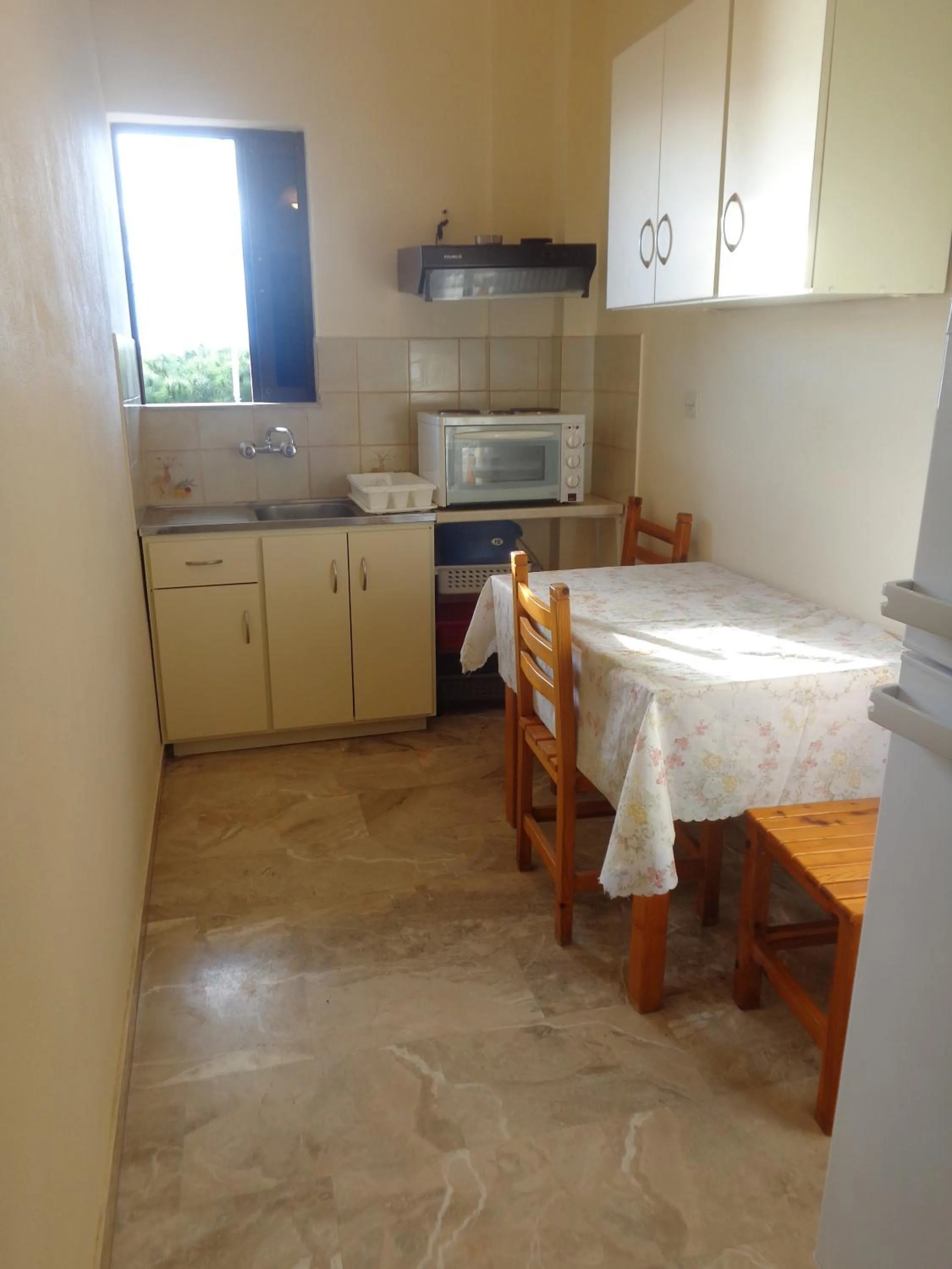 Kitchen or kitchenette in Finikas