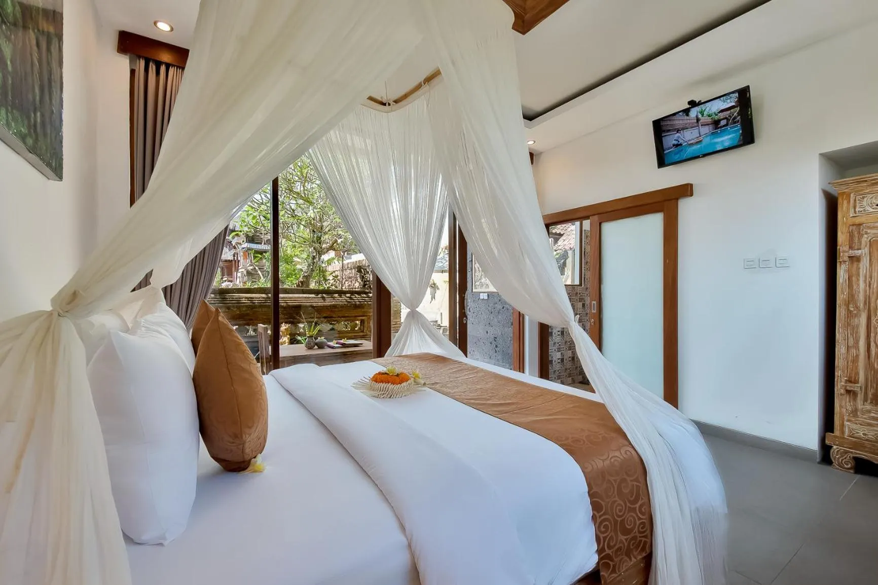 Bed in Santosha Place