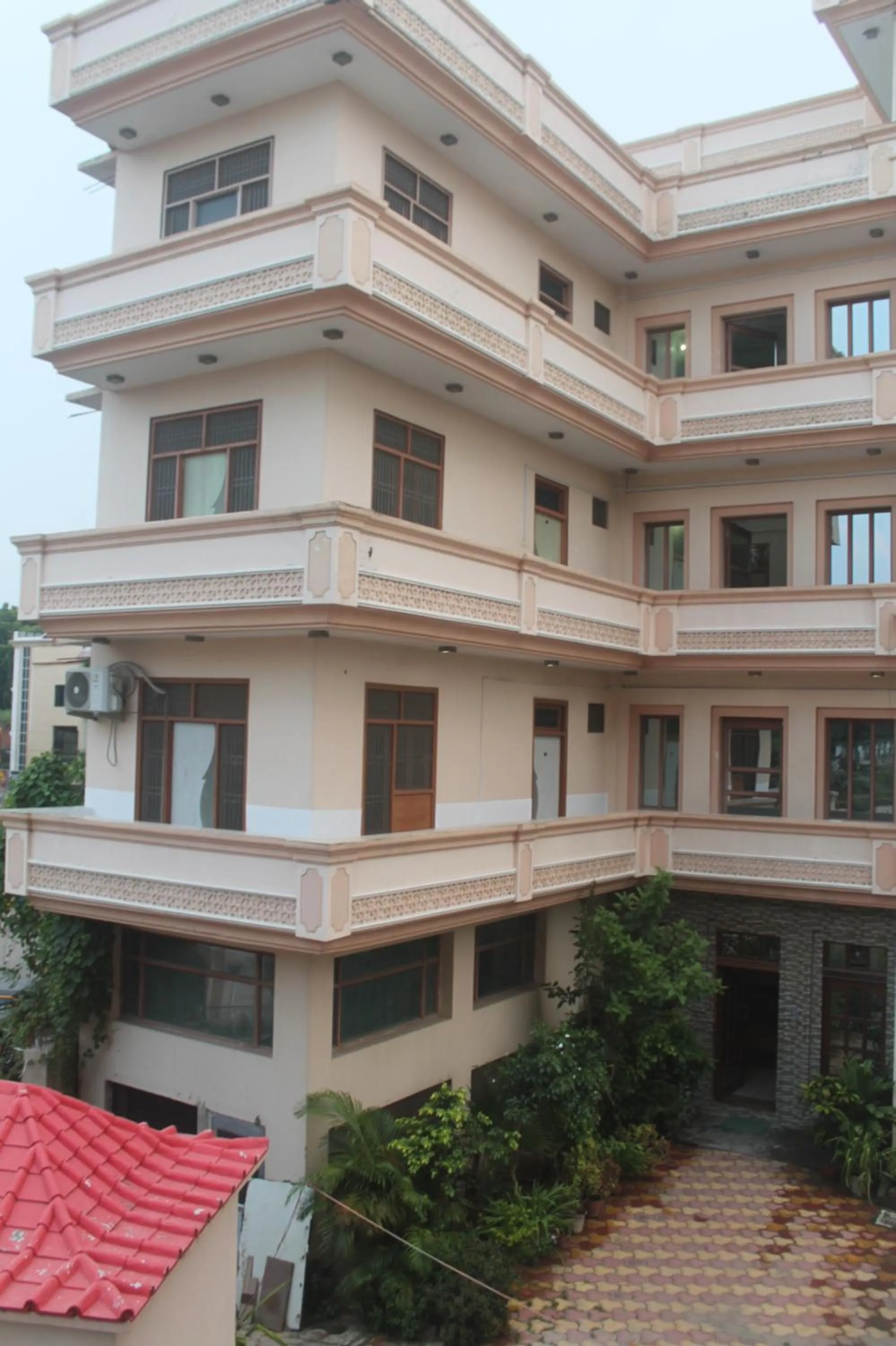 Property building in HOTEL HAIFA