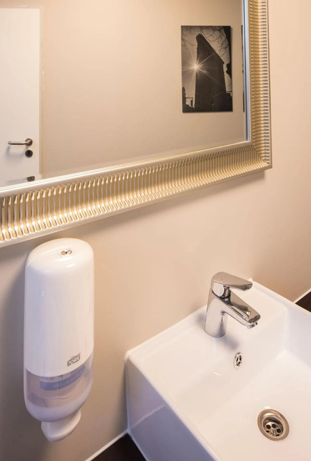 Bathroom in BoxHotel Hannover