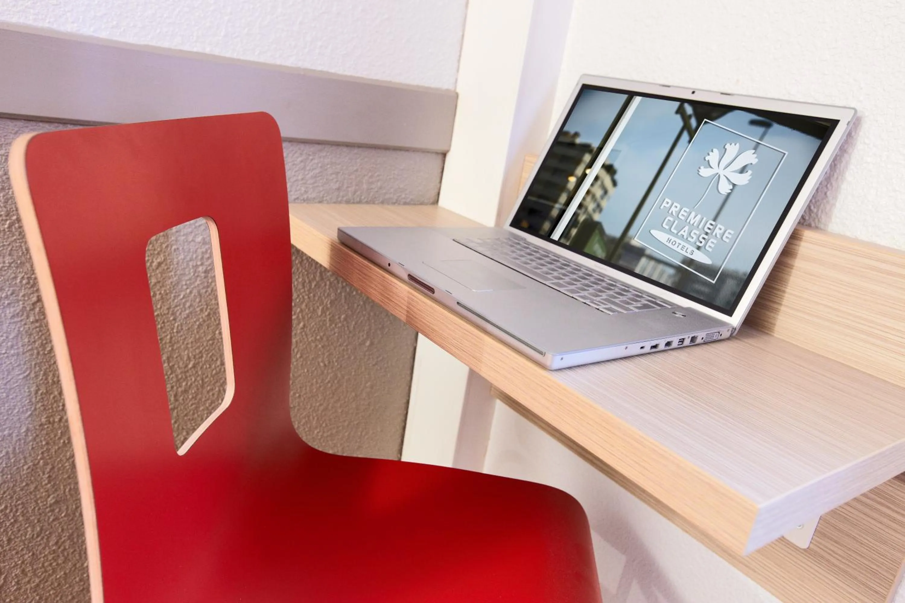 TV and multimedia in Premiere Classe Marne La Vallee - Saint Thibault Des Vignes