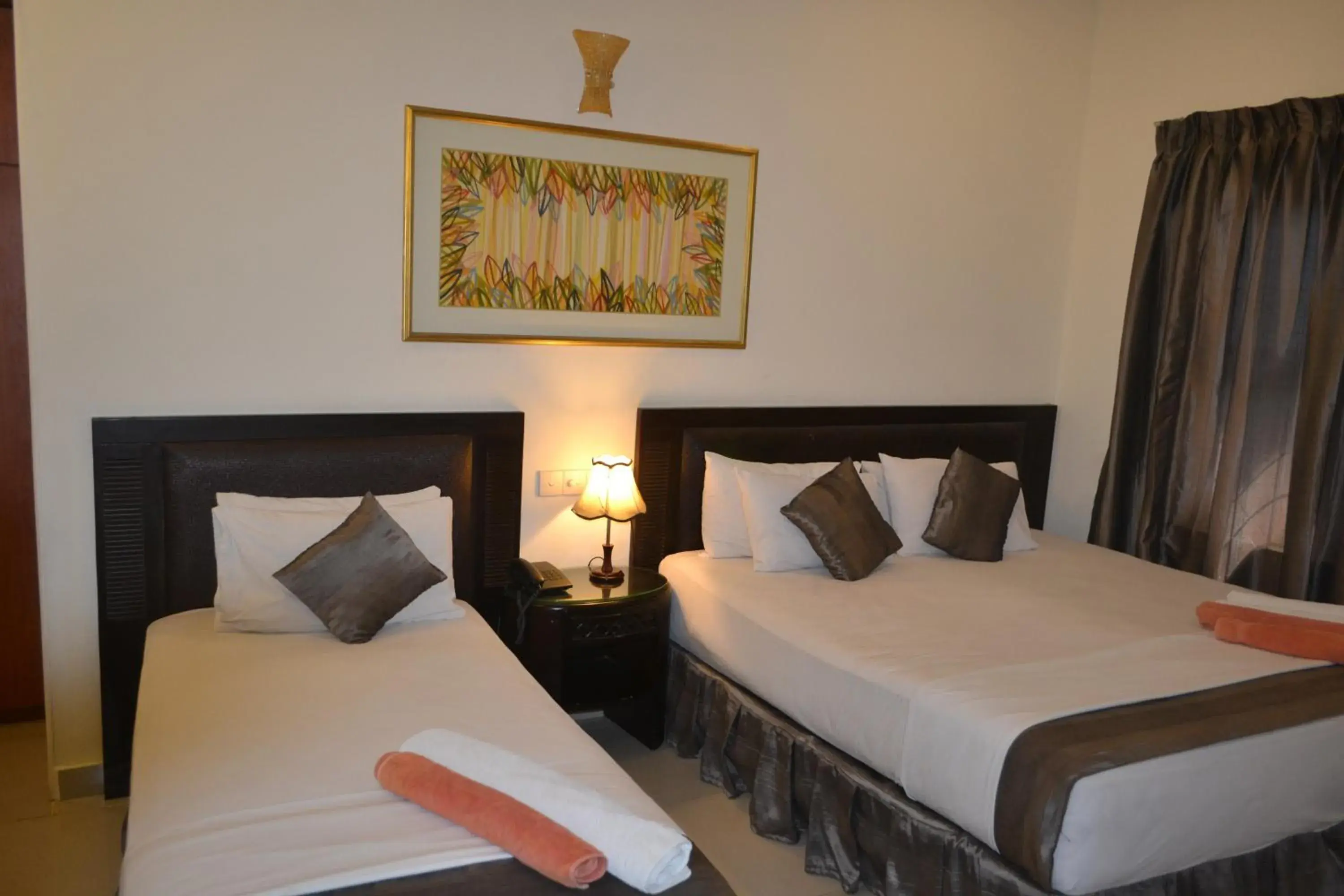 Bedroom, Bed in Green Grass Hotel & Restaurant Bedroom, Bed in Green Grass Hotel & Restaurant