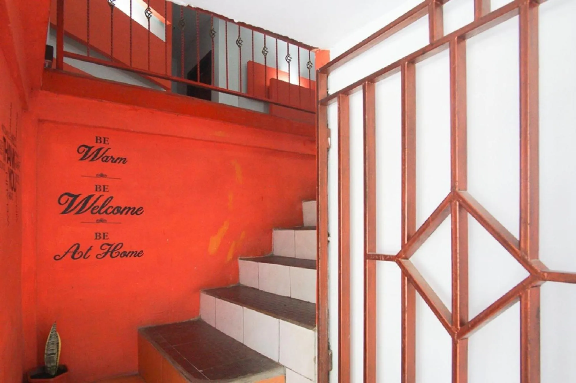 Property building in RedDoorz near Mal Abepura