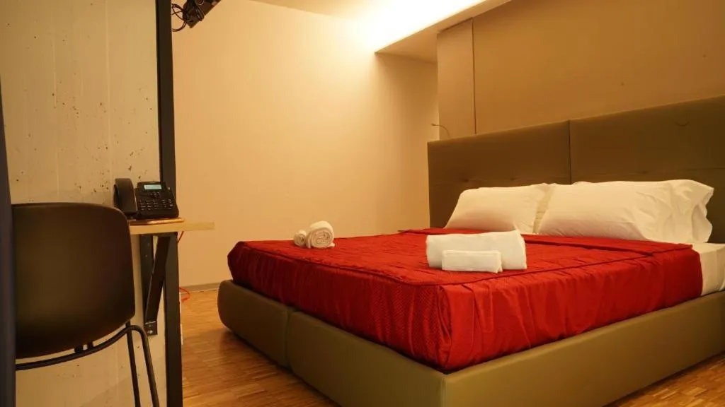 Bed in Valmarana Morosini Hotel