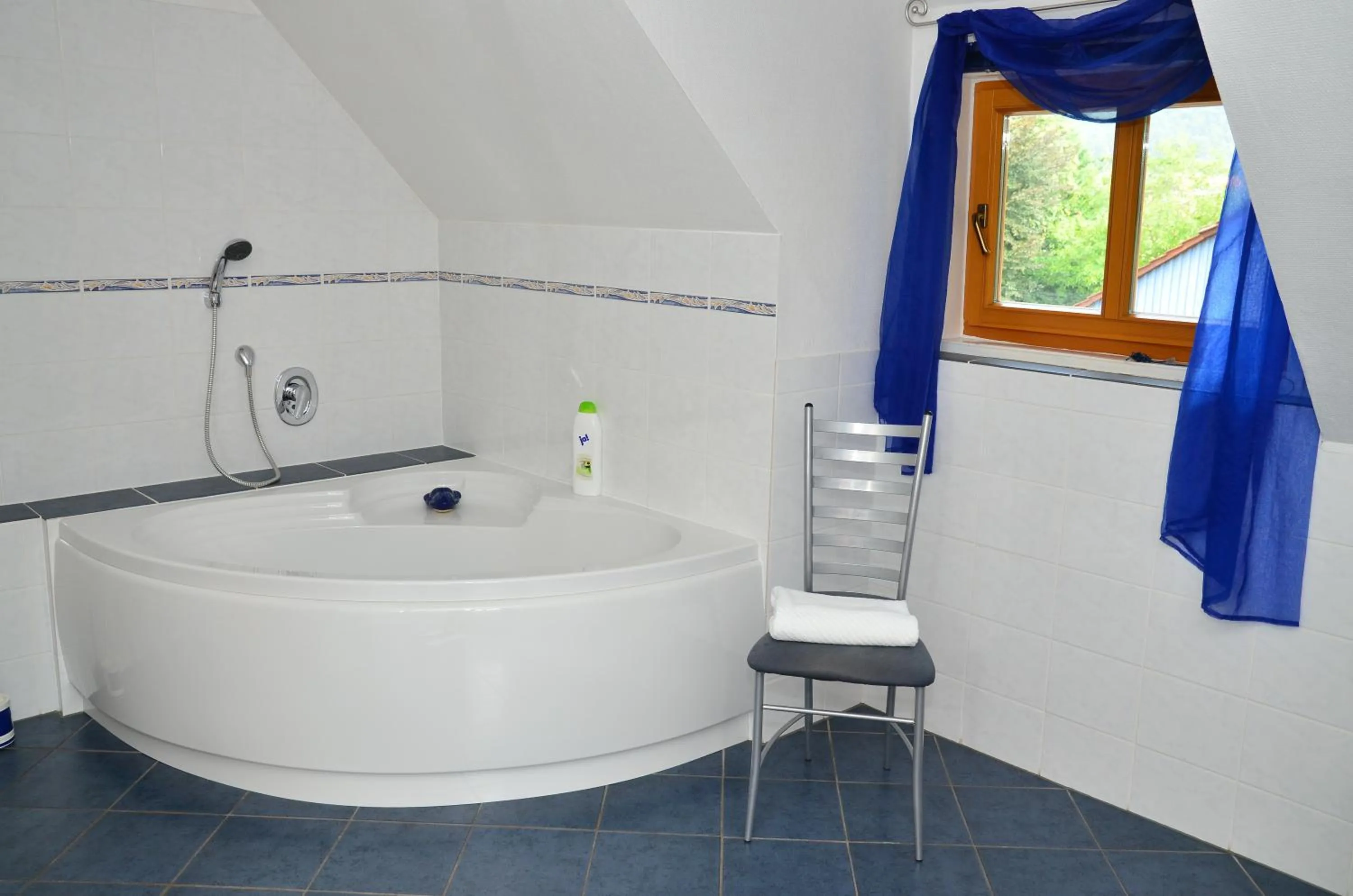 Bathroom in Landhotel Gemeindeschänke