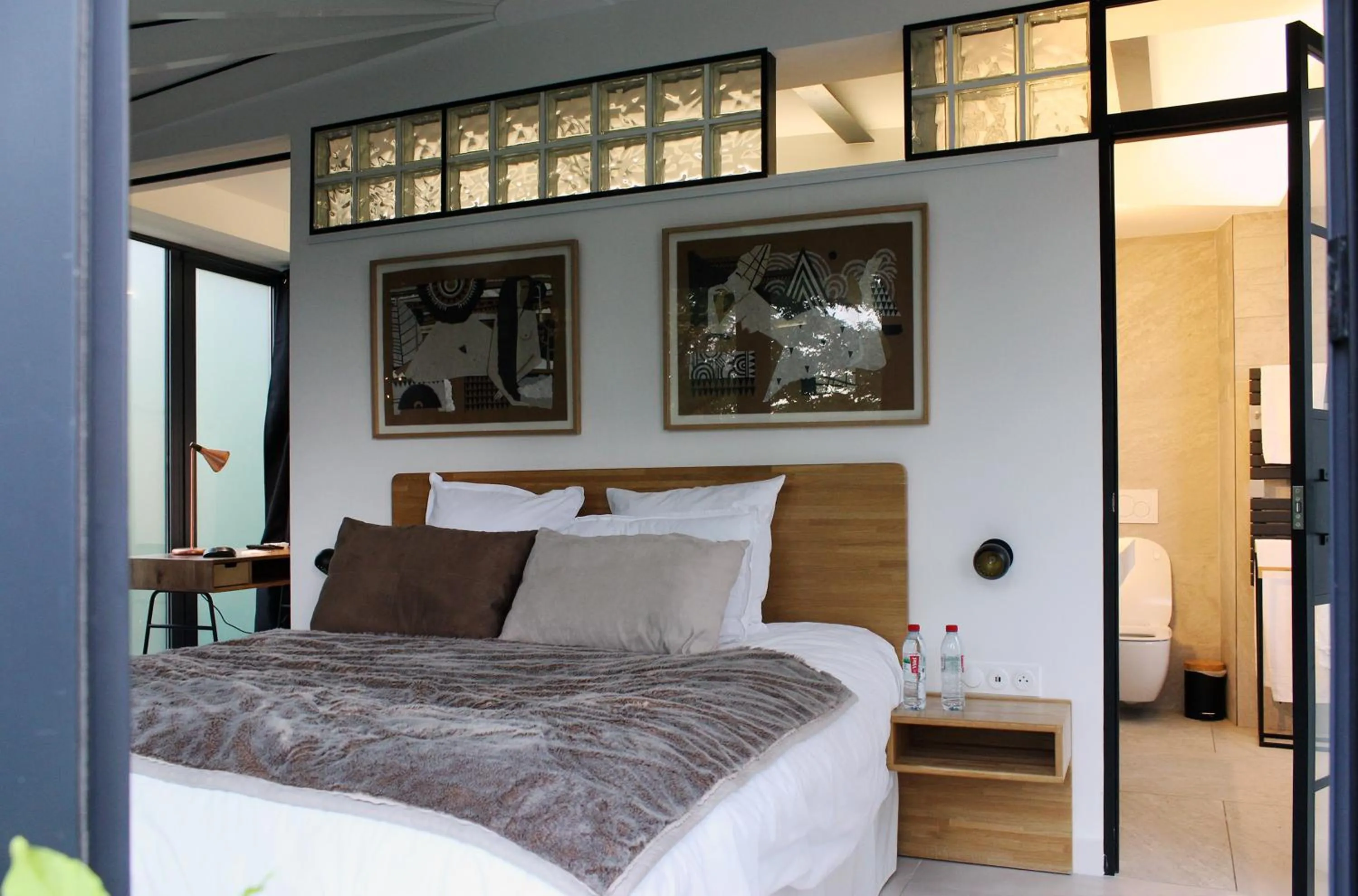 Bedroom, Bed in LA MAISON DE ROBINSON