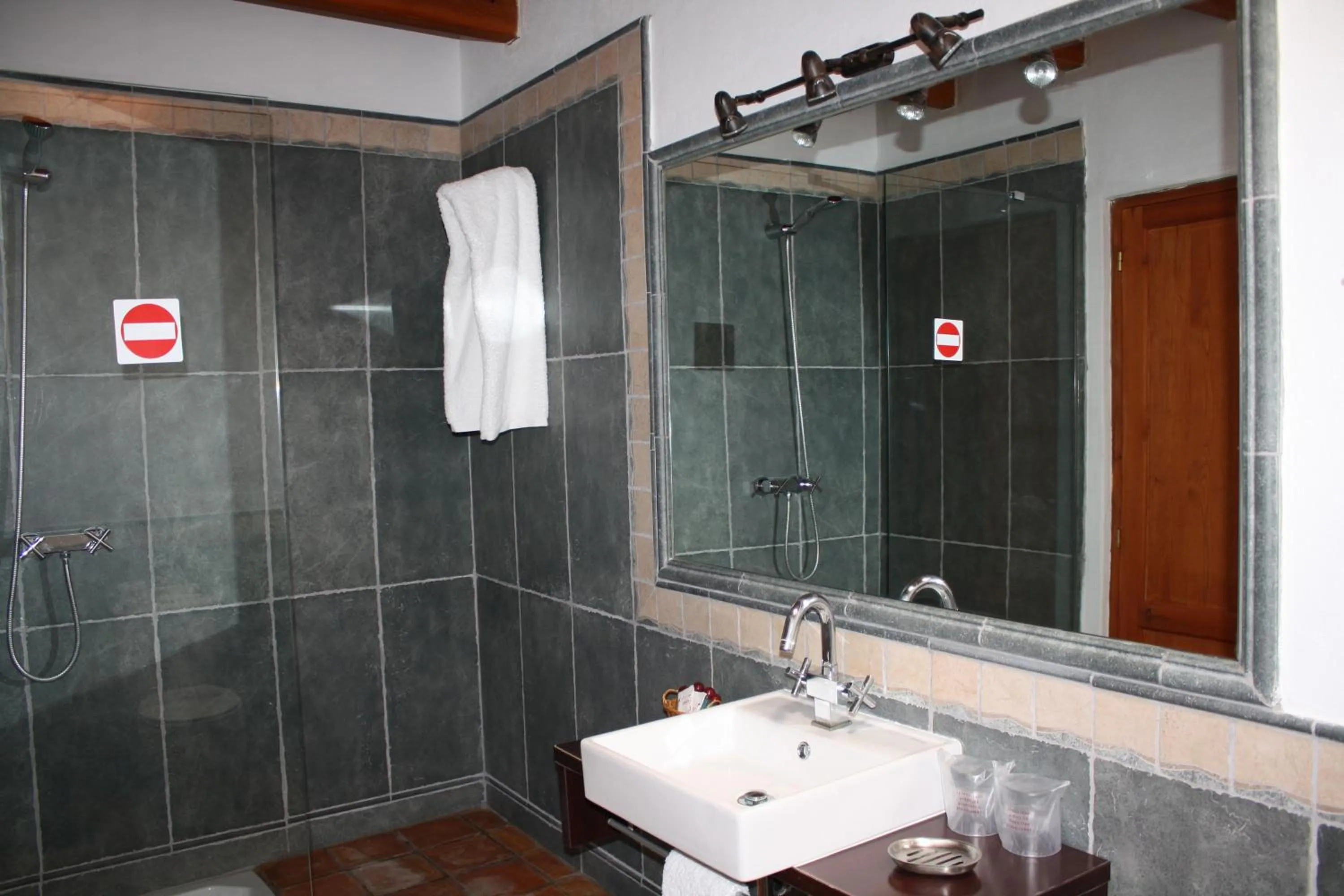 Bathroom in Agroturismo Can Pere Sord