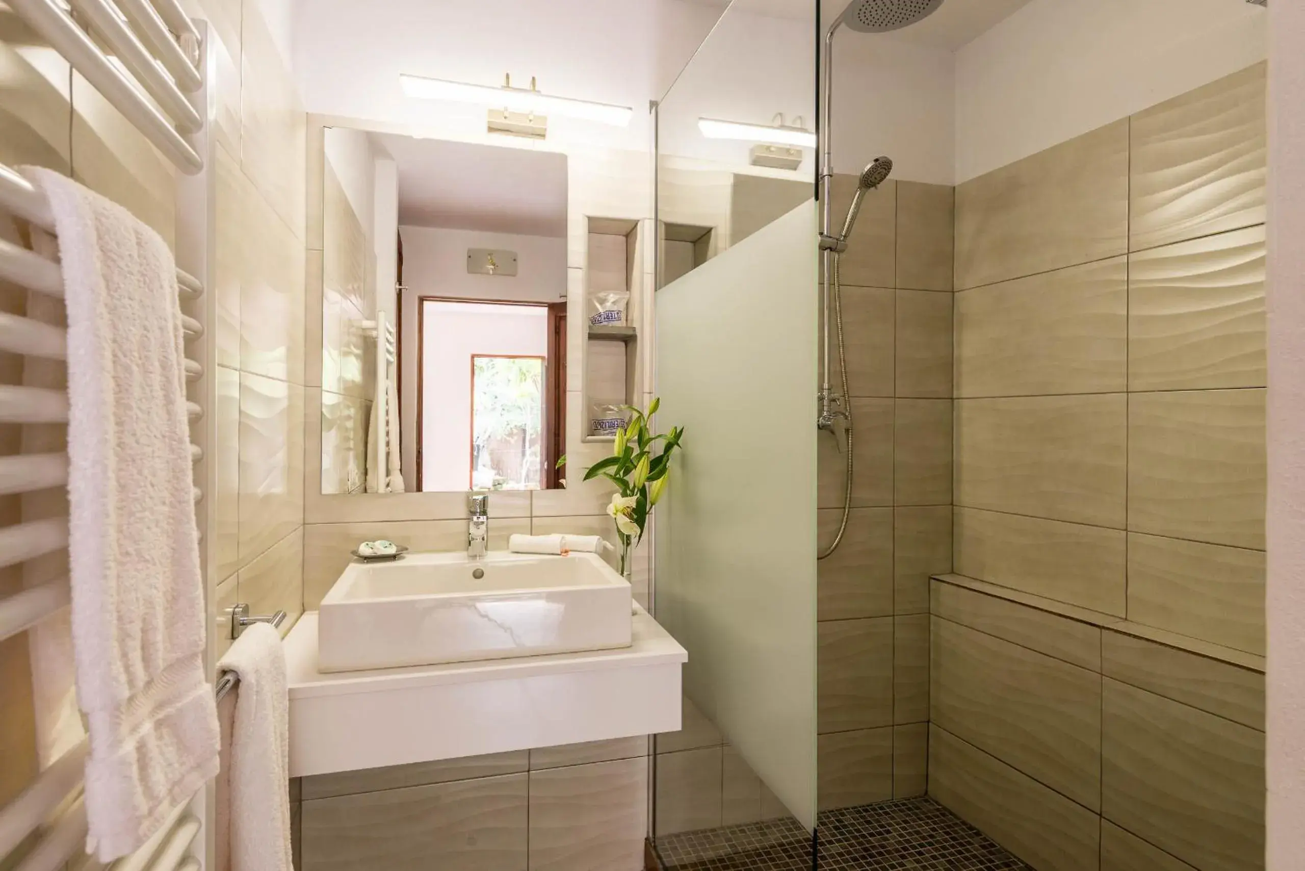 Budget Twin Room in Agroturismo Can Pere Sord Budget Twin Room in Agroturismo Can Pere Sord