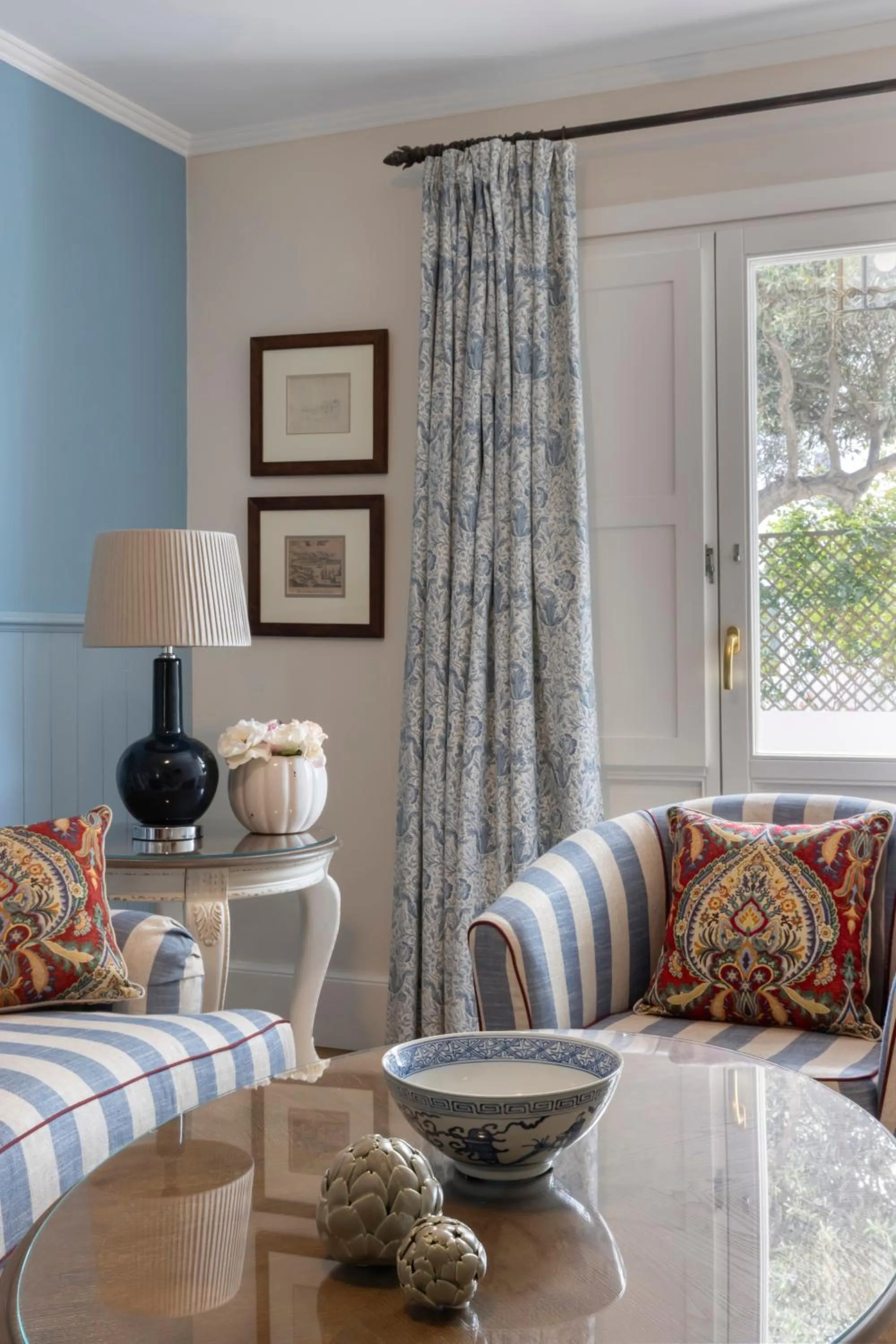 Living room in Kouneni Apartments