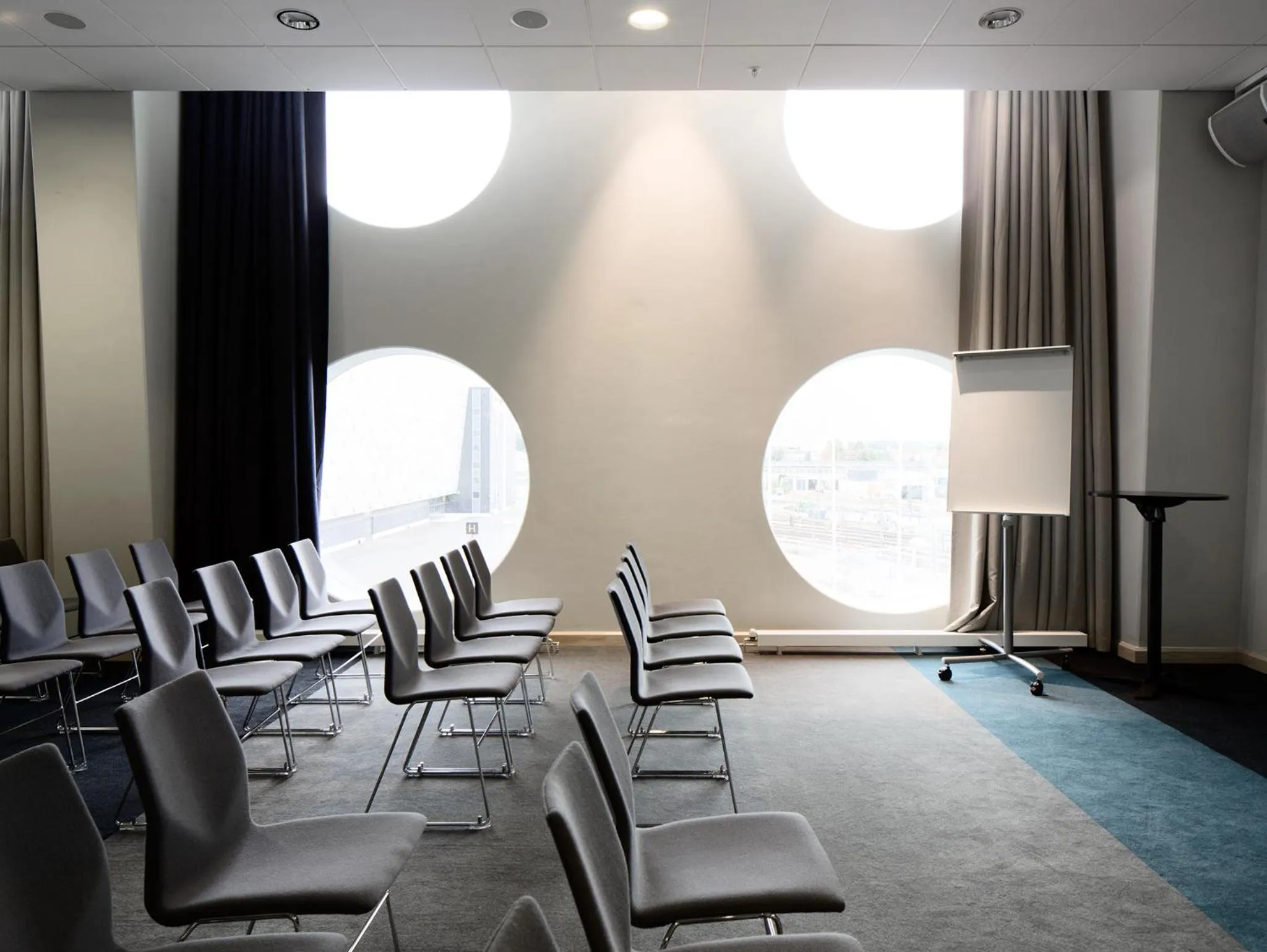 Business facilities in Quality Hotel Strawberry Arena