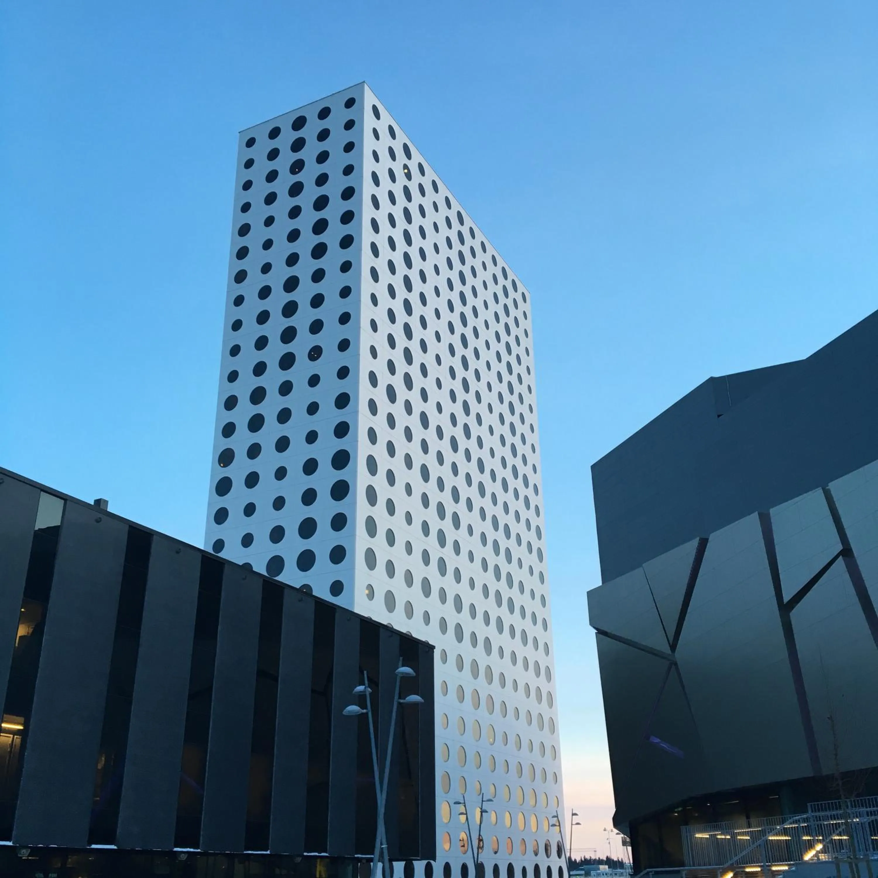 Facade/entrance in Quality Hotel Strawberry Arena