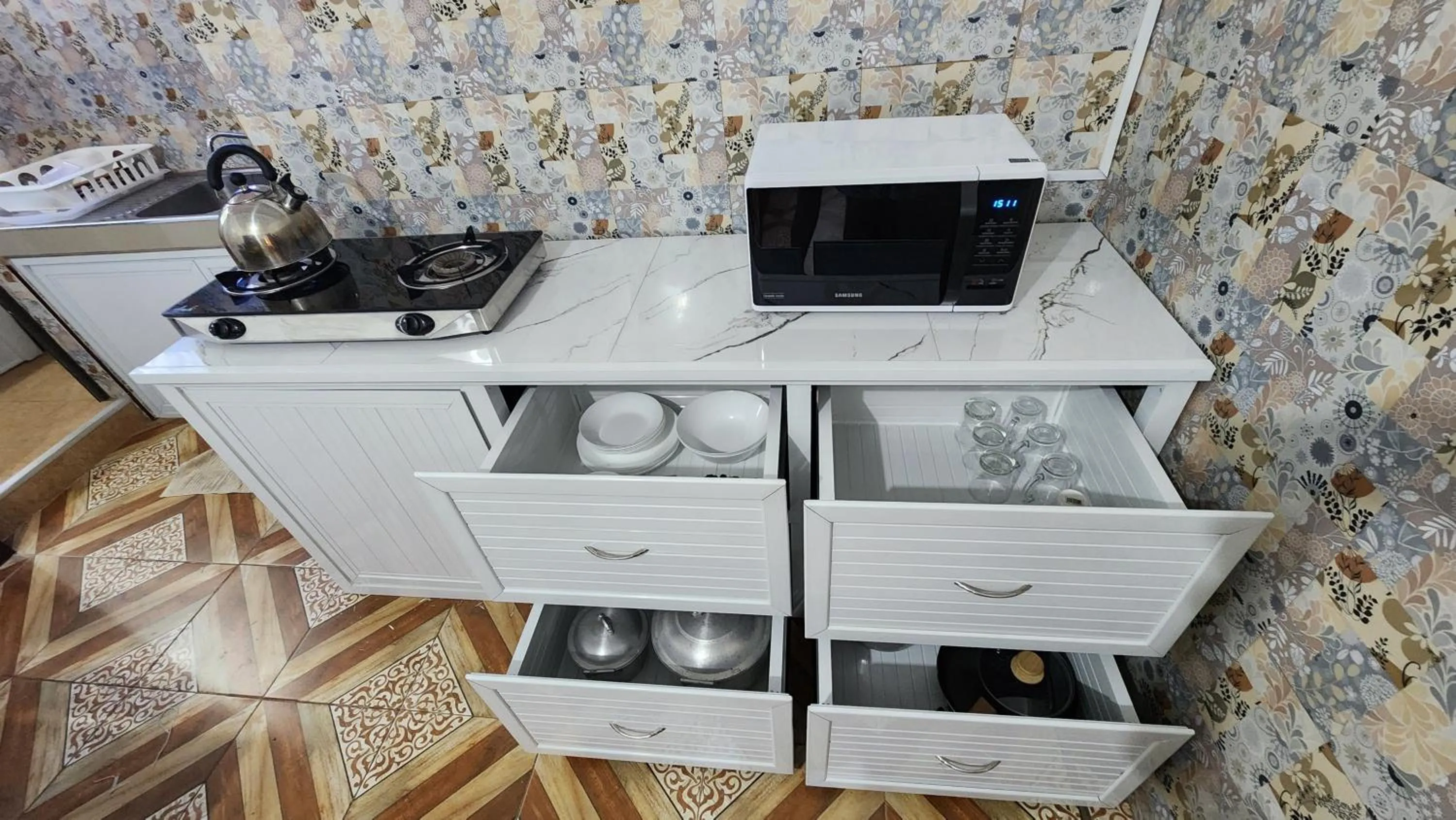 Kitchen or kitchenette in PARB Tuguegarao