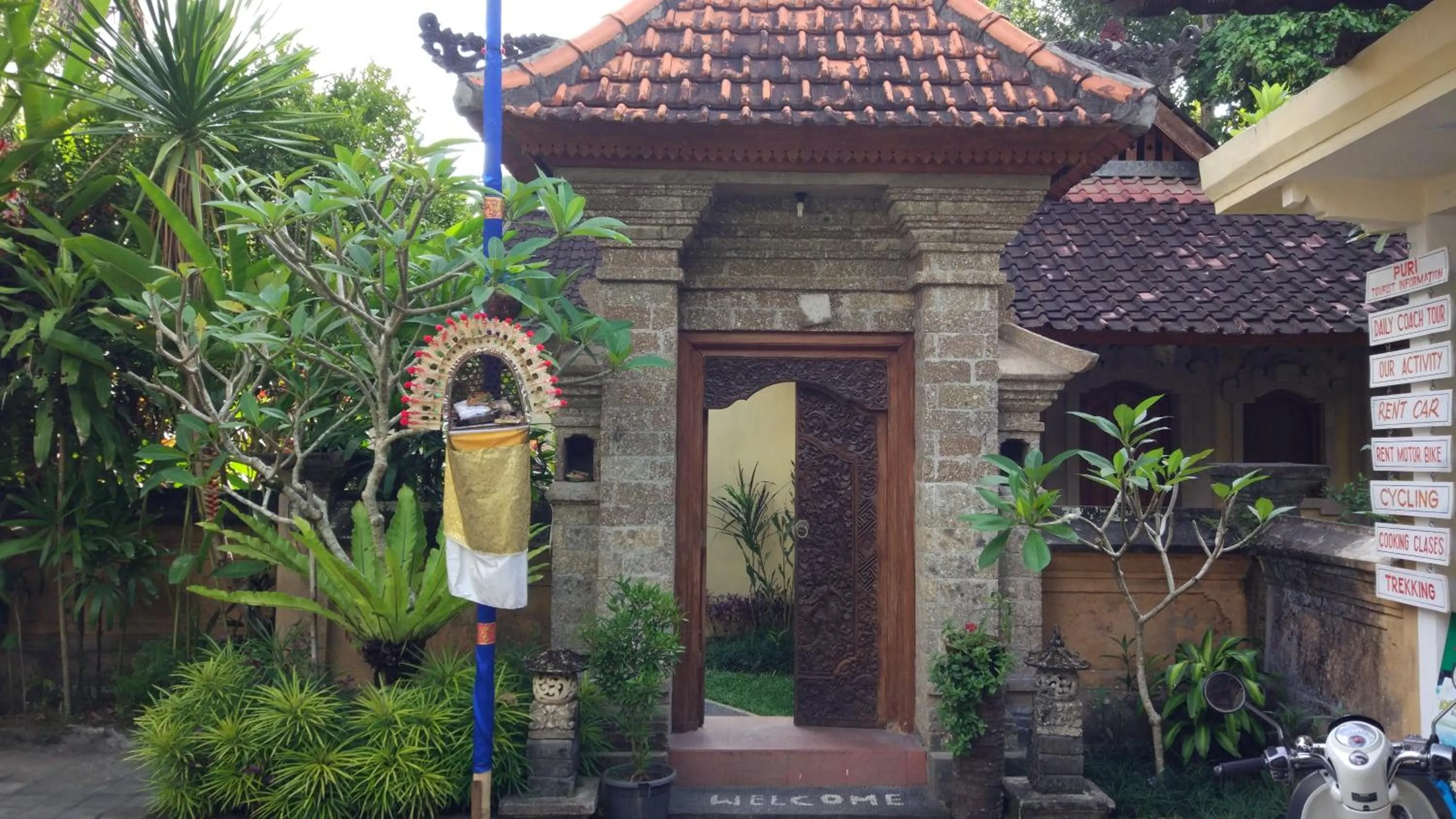 Facade/entrance in Puri Bebengan Bungalows