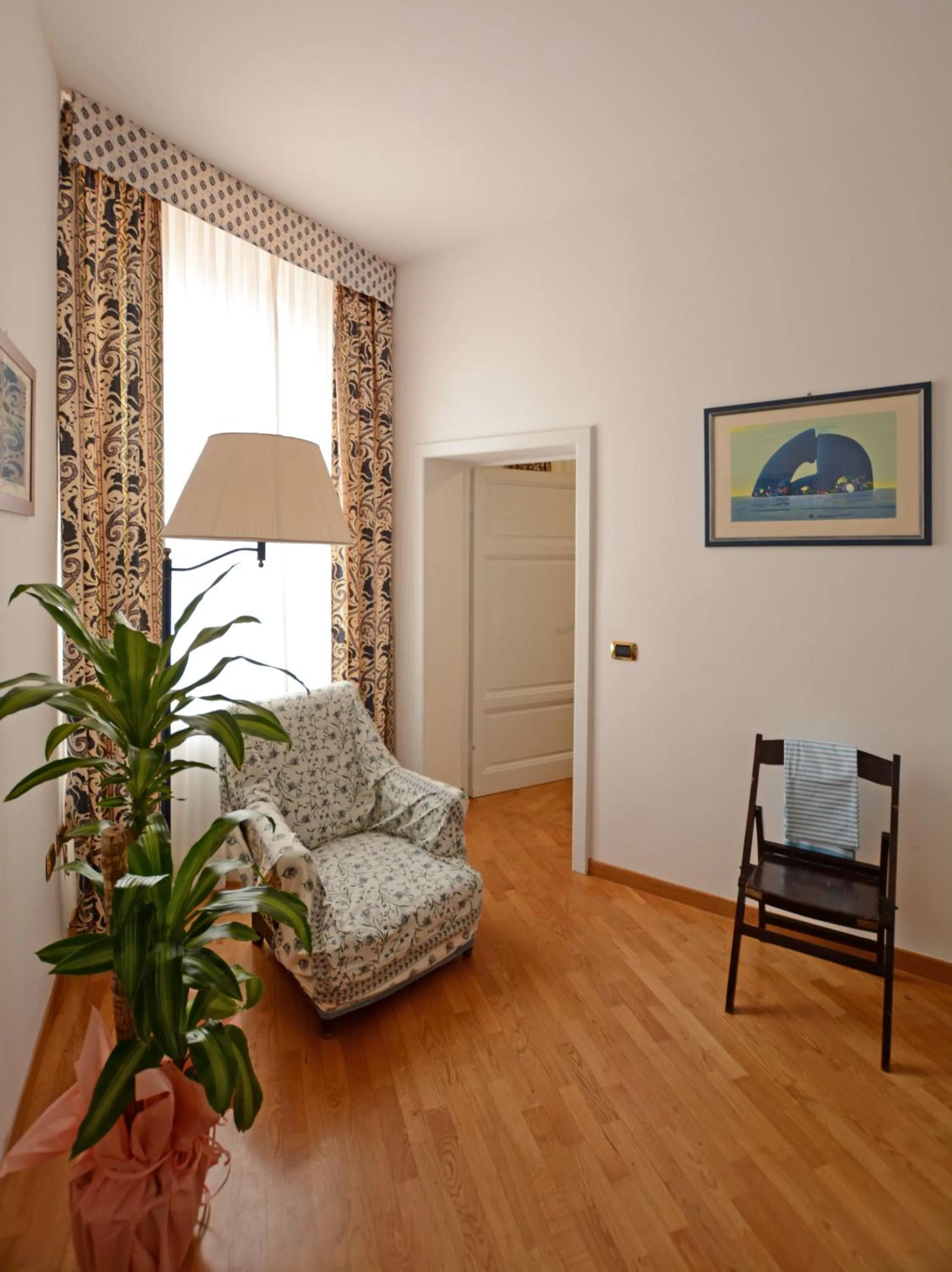 Living room, Bed in Albergo Italia