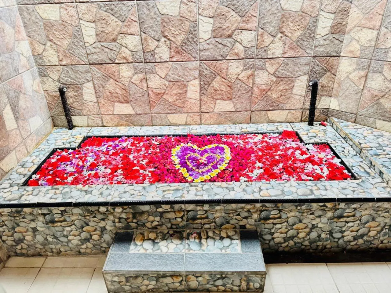 Bath in Bungalow Geringsing