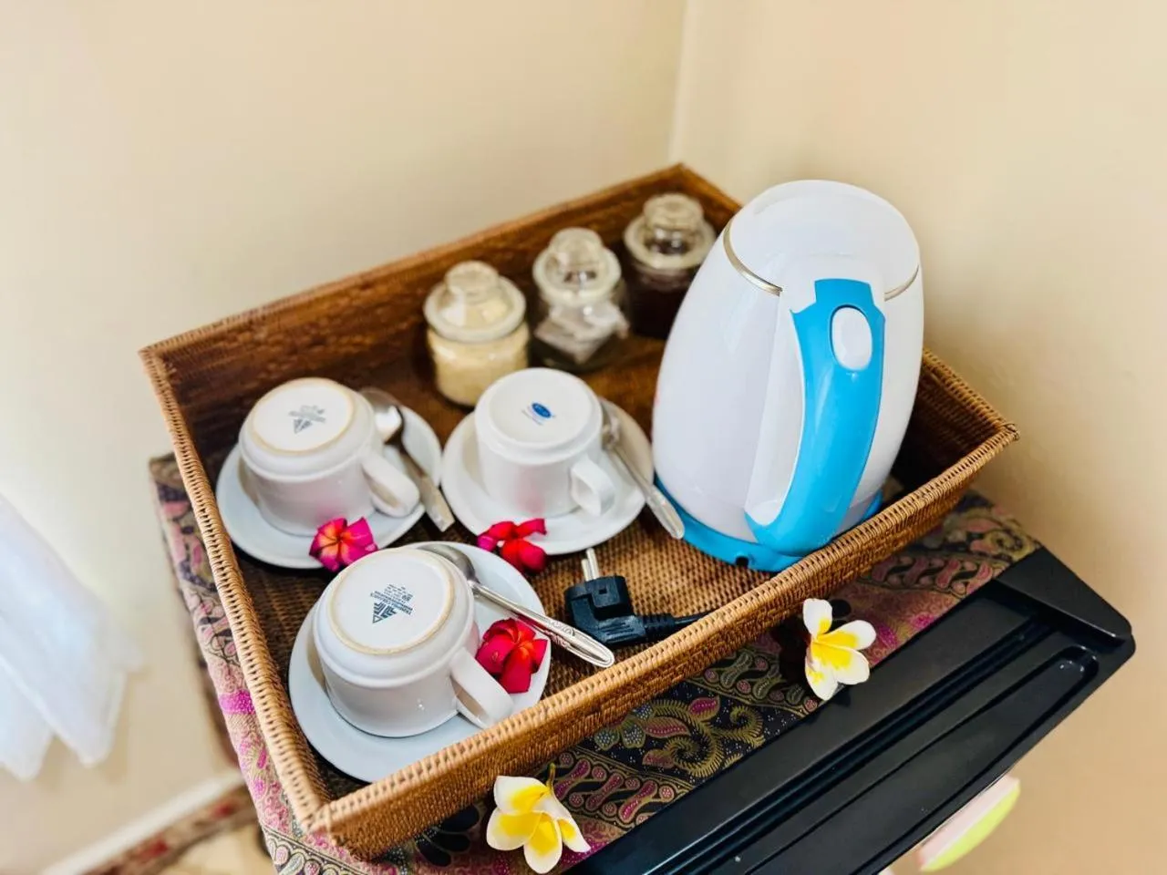 Coffee/tea facilities in Bungalow Geringsing