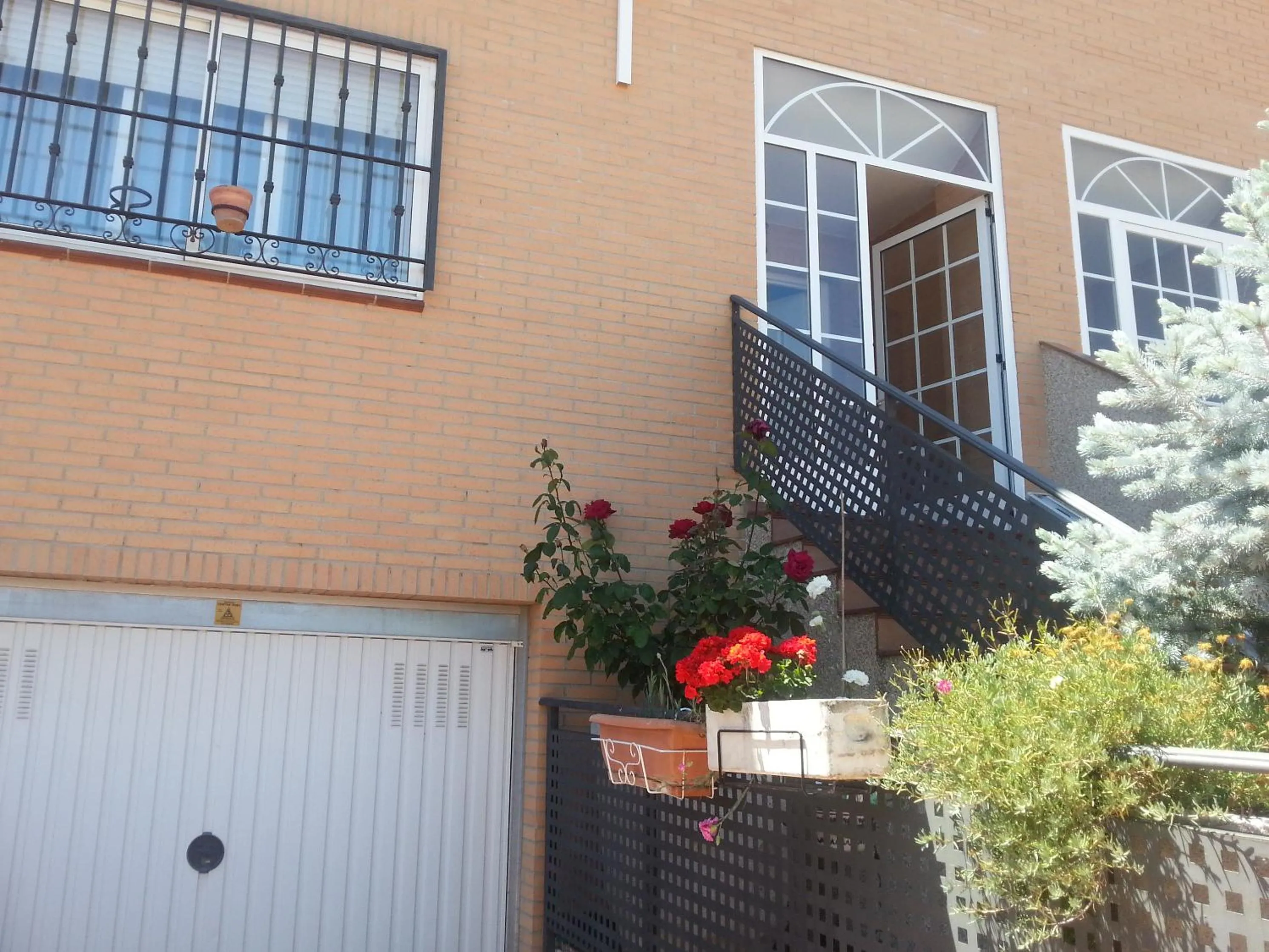 Property building in Casa Montesol