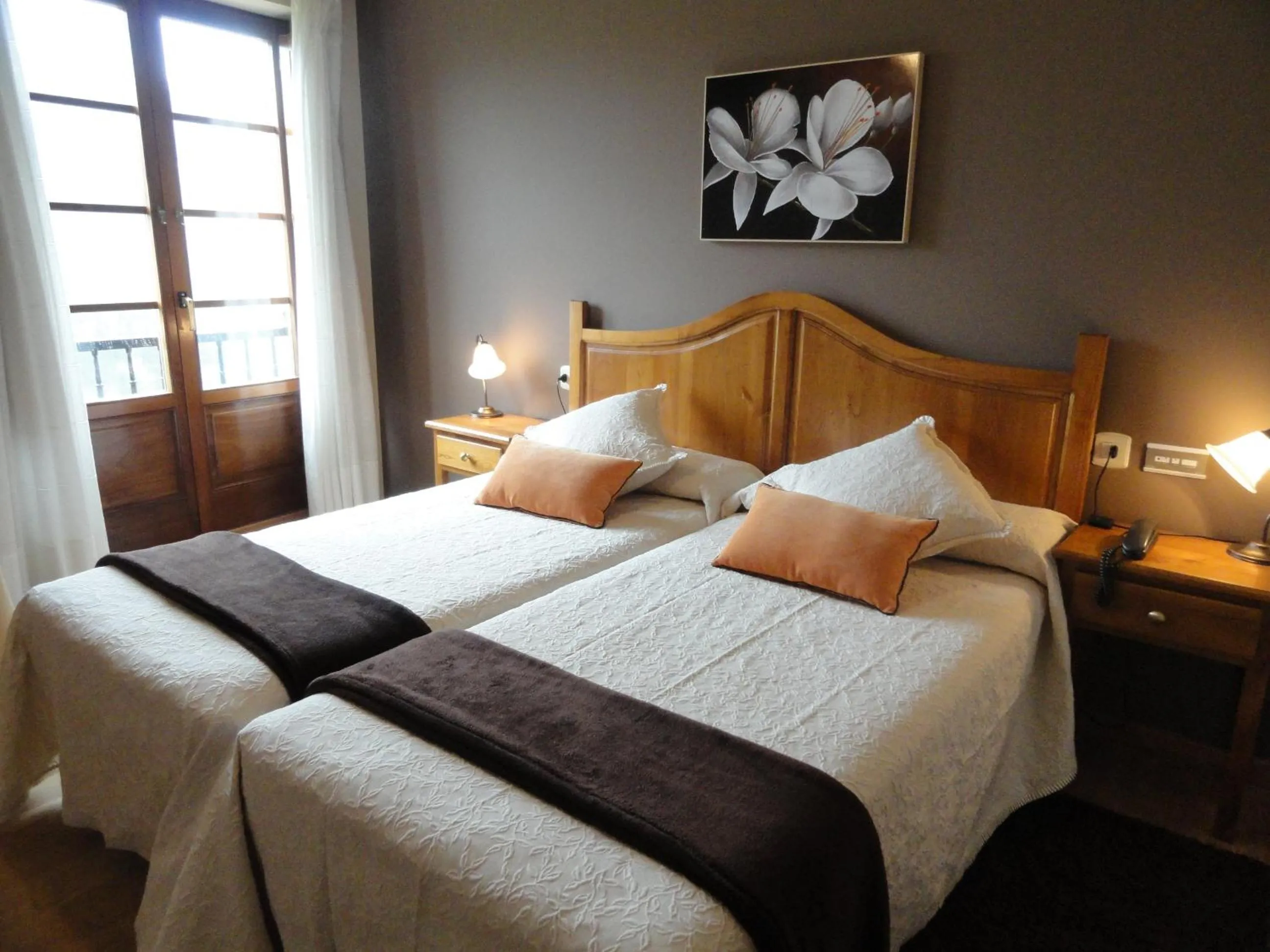 Bed in Hotel Restaurante Casa Petronila