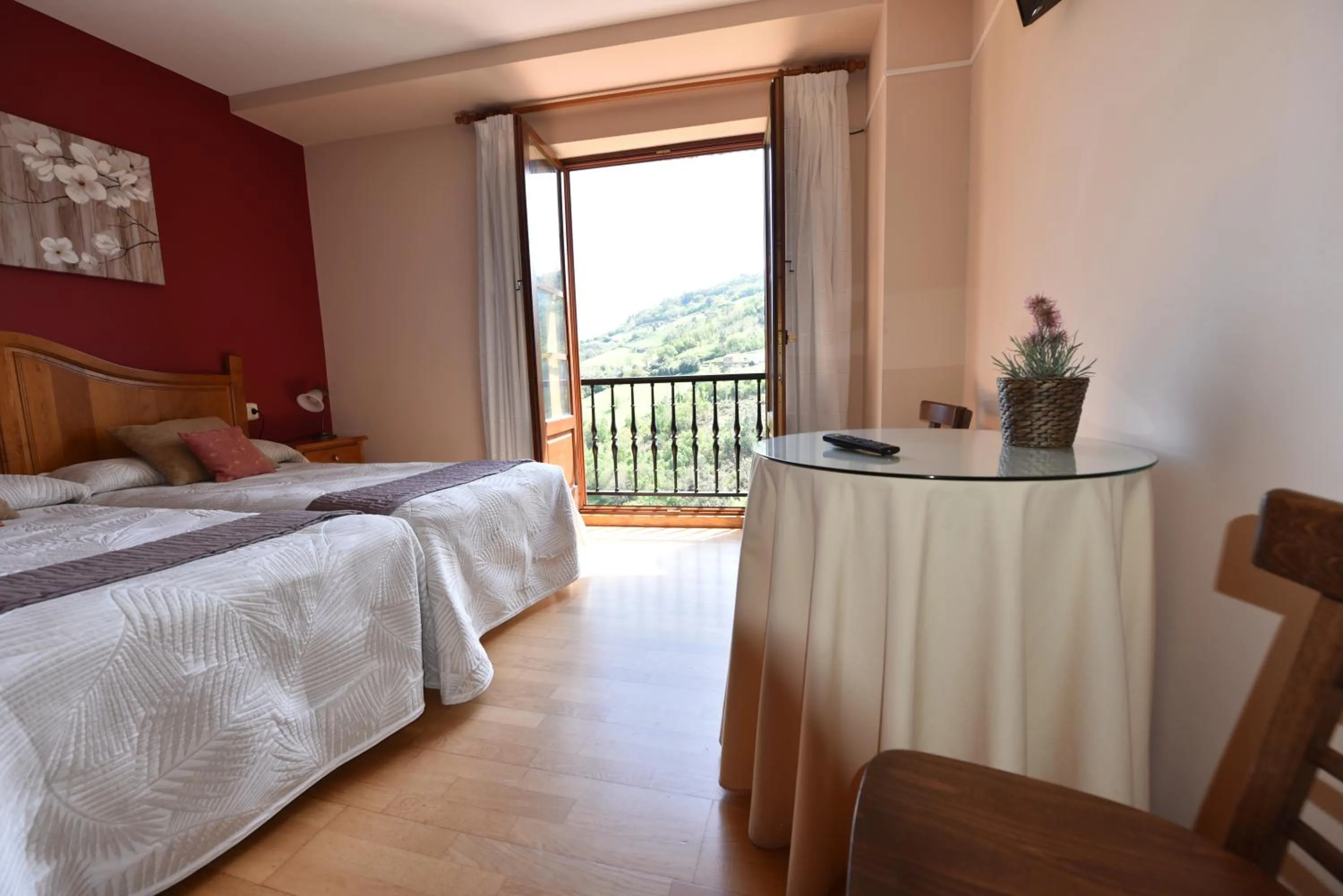 Bed in Hotel Restaurante Casa Petronila
