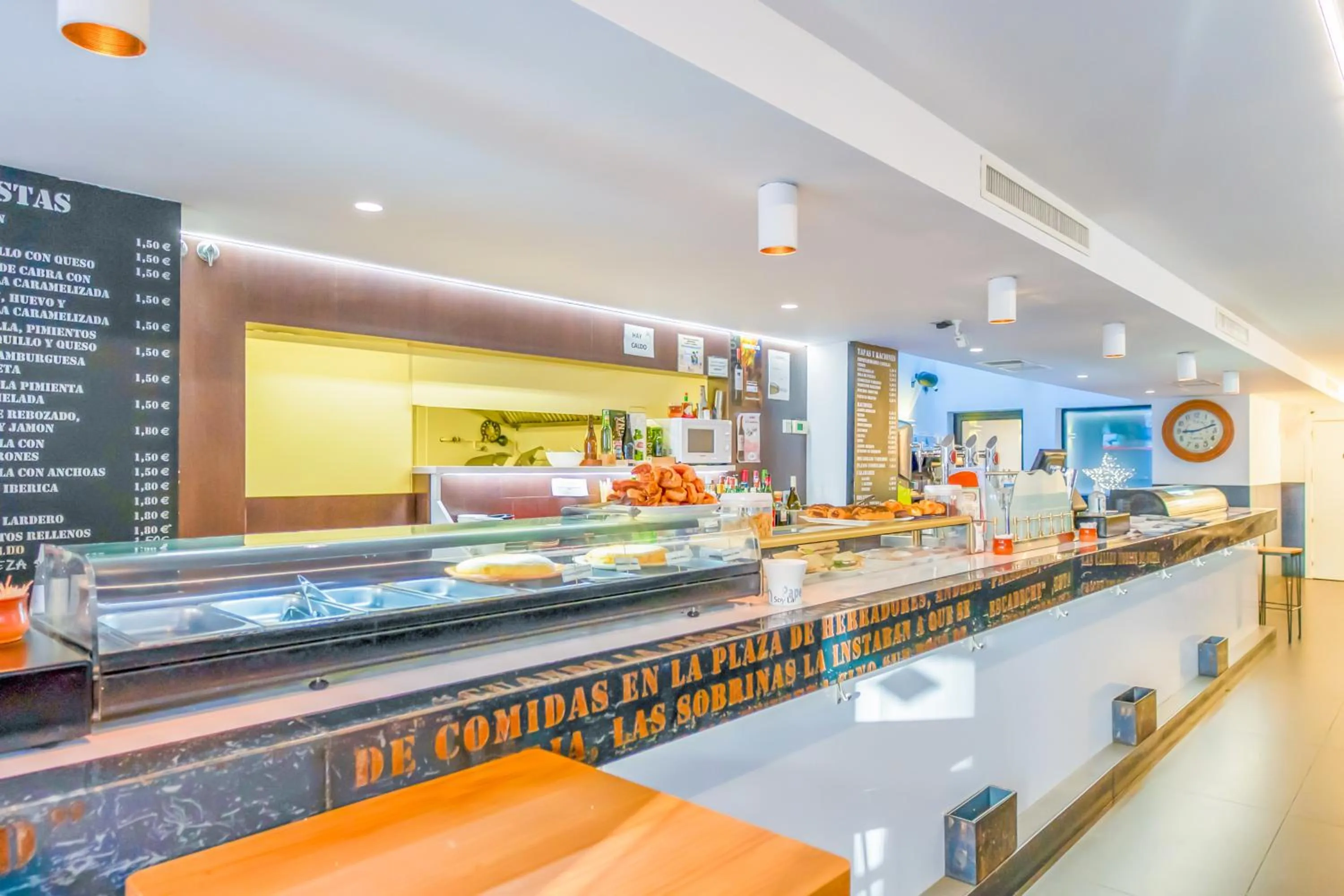 Restaurant/places to eat in Hotel Apolonia Soria