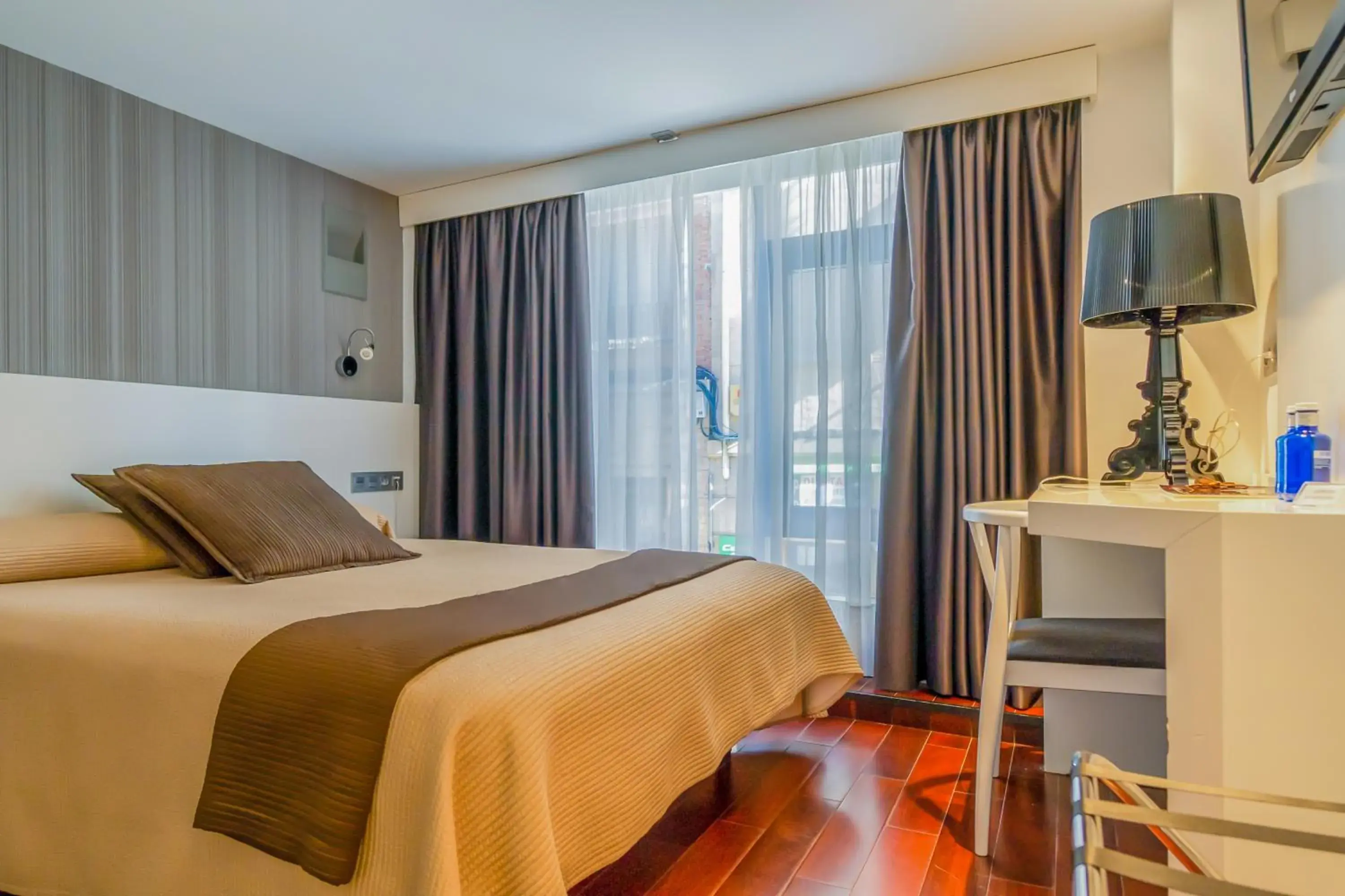 Photo of the whole room, Bed in Hotel Apolonia Soria Photo of the whole room, Bed in Hotel Apolonia Soria