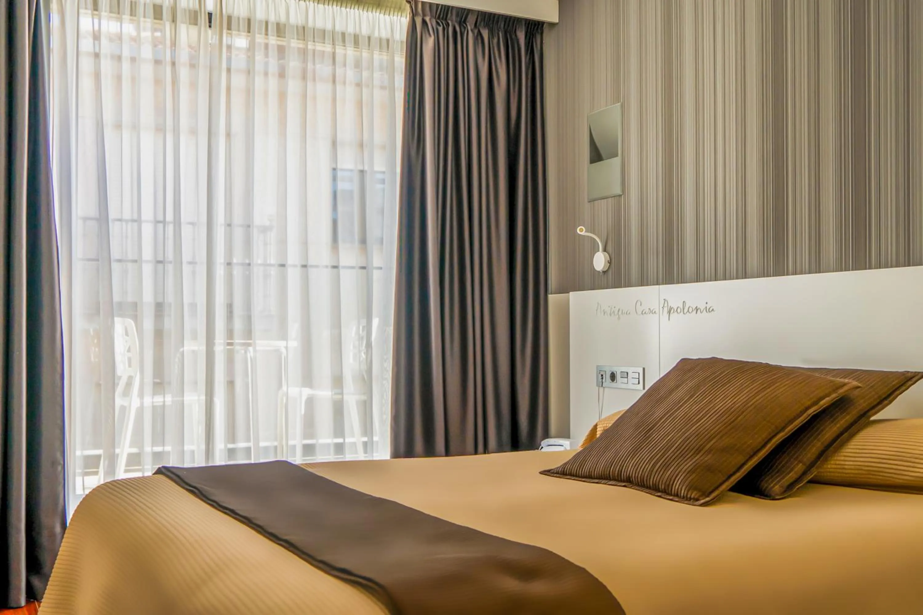 Photo of the whole room, Bed in Hotel Apolonia Soria