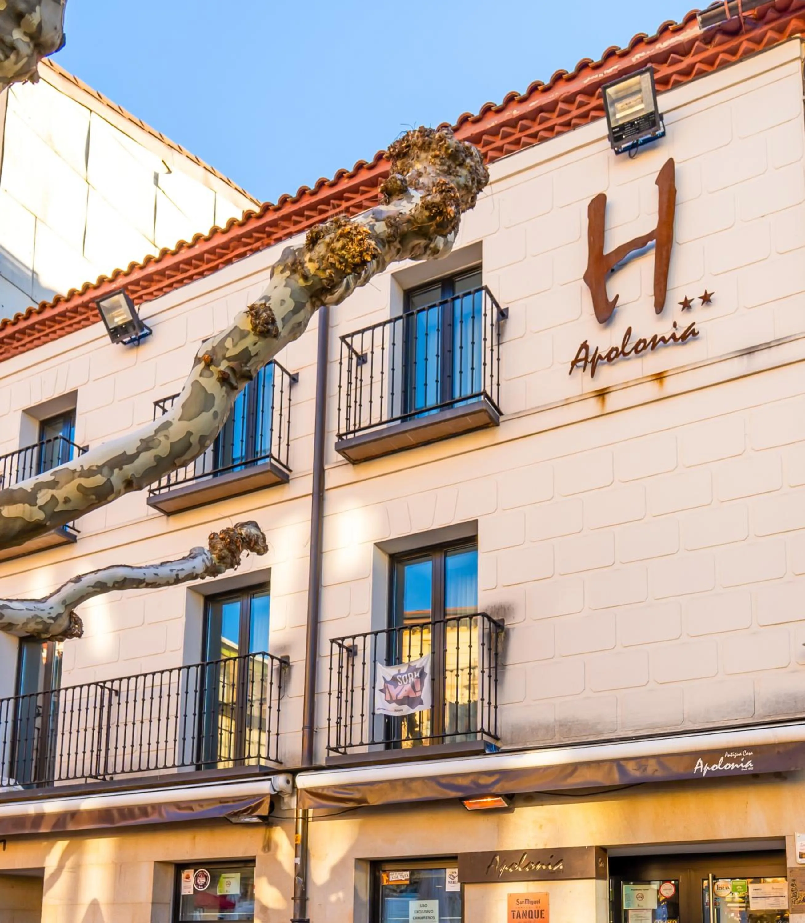Property building in Hotel Apolonia Soria