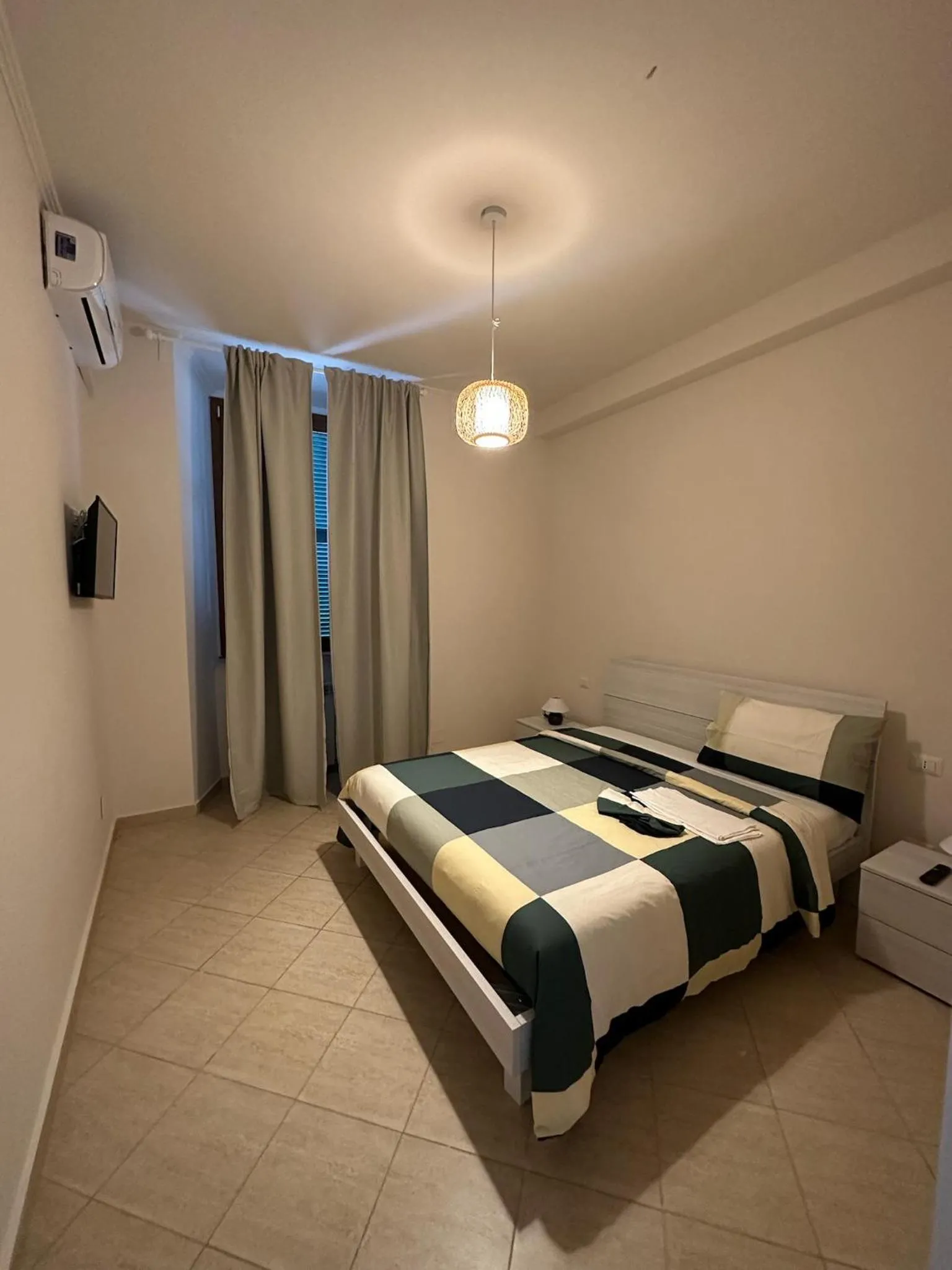 Bed in River View