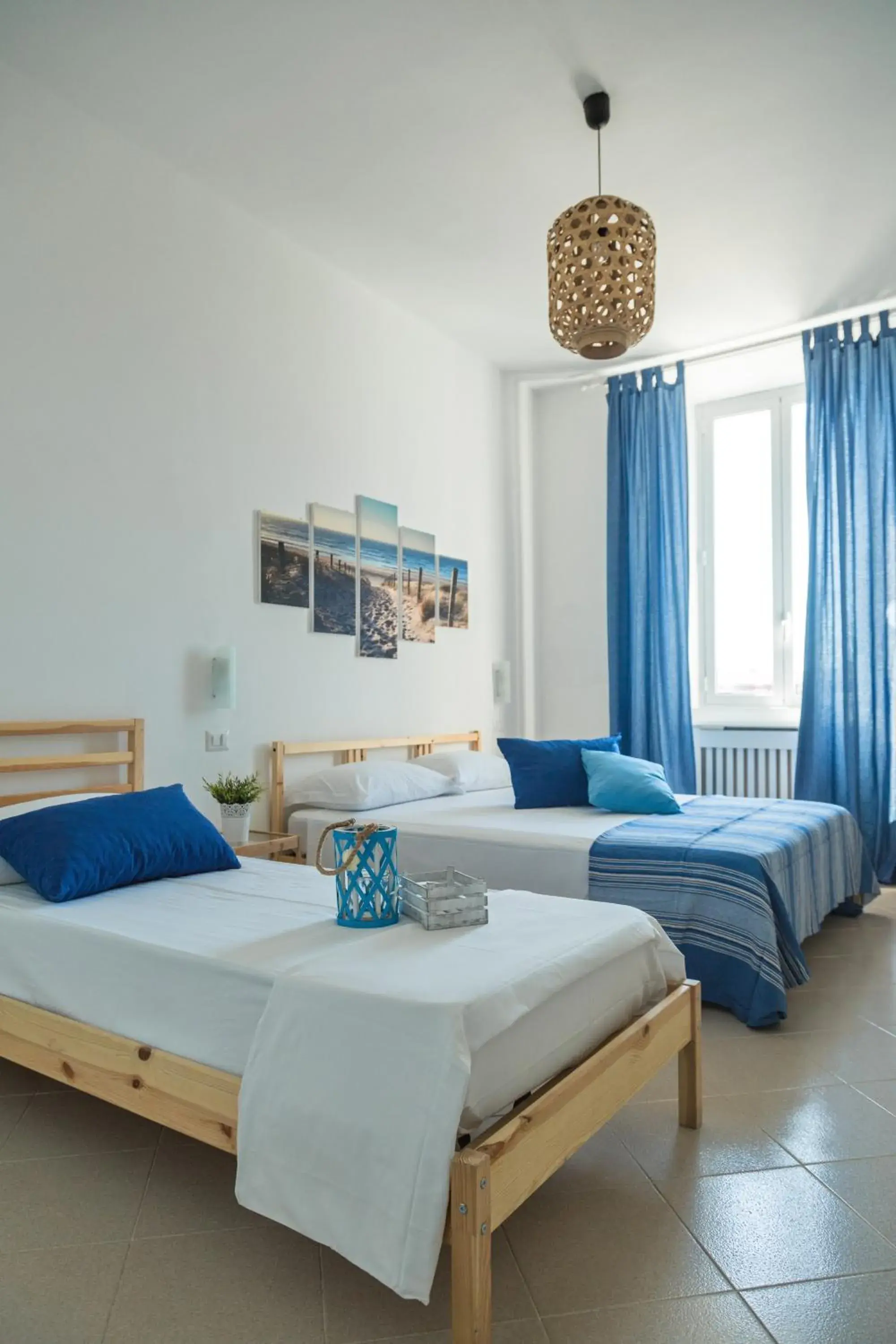 Triple Room with City View in River View Triple Room with City View in River View