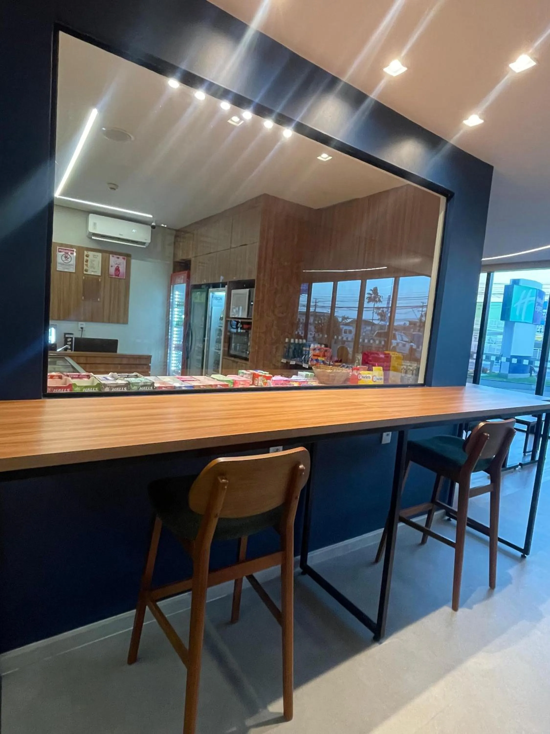 On-site shops in Holiday Inn Express Belem Ananindeua by IHG