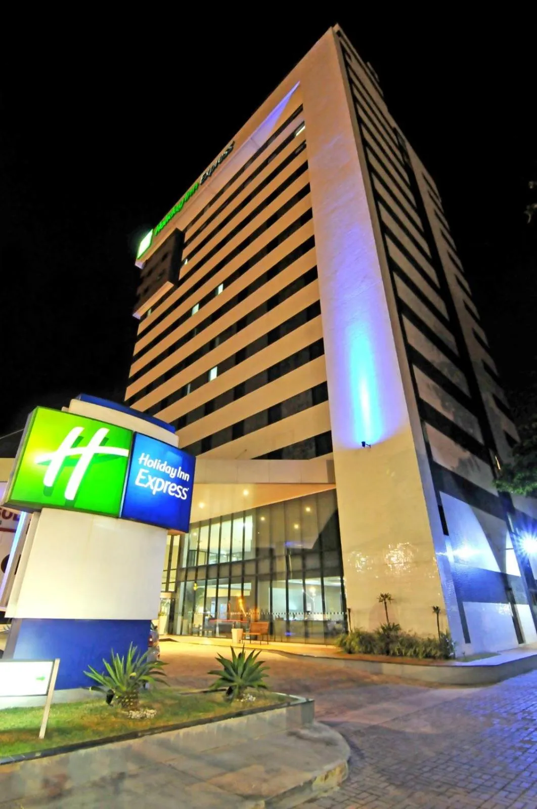 Property building in Holiday Inn Express Belem Ananindeua by IHG