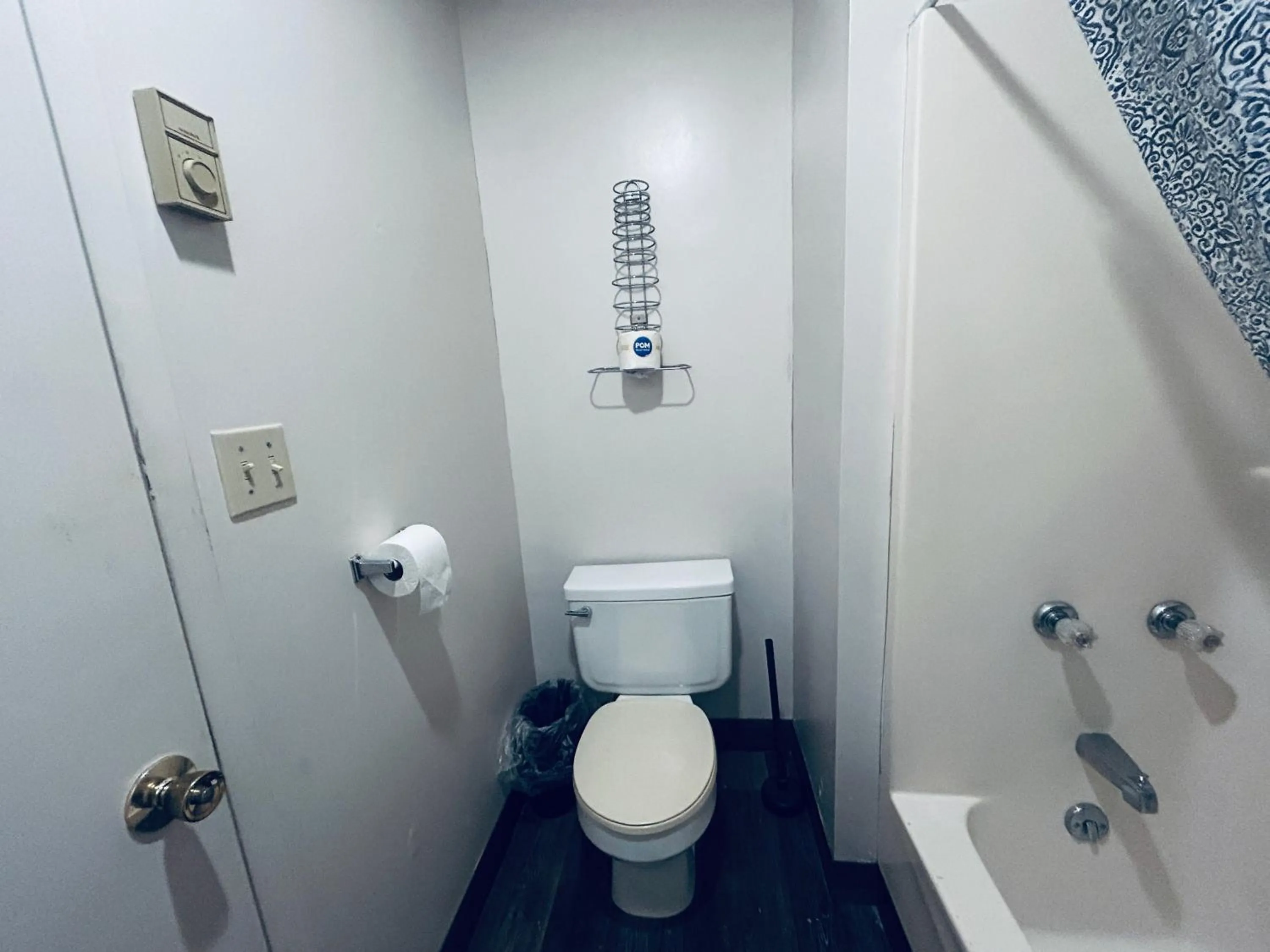Bathroom in Big South Fork Trail Lodge Stearns