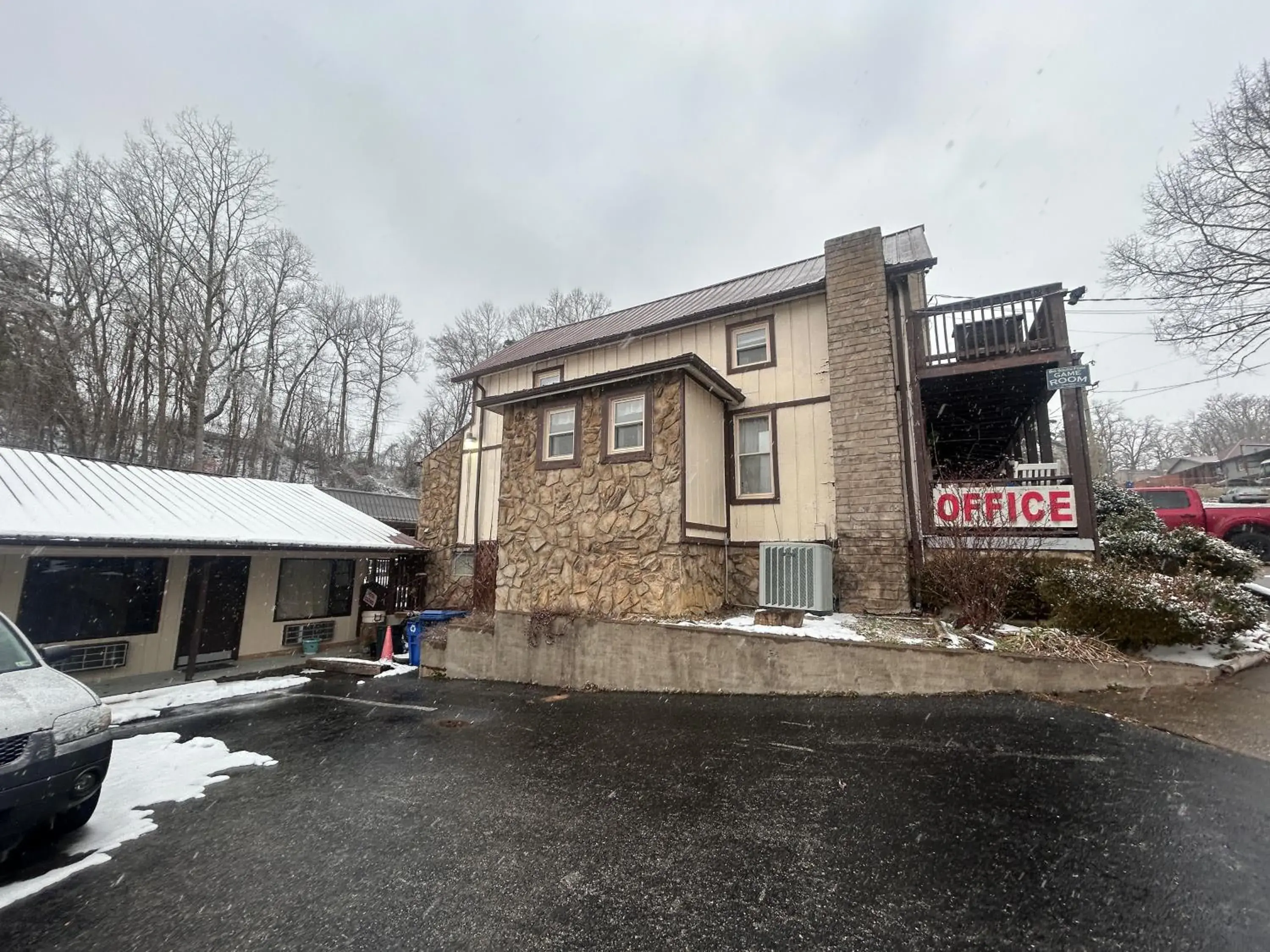 Property building in Big South Fork Trail Lodge Stearns Property building in Big South Fork Trail Lodge Stearns