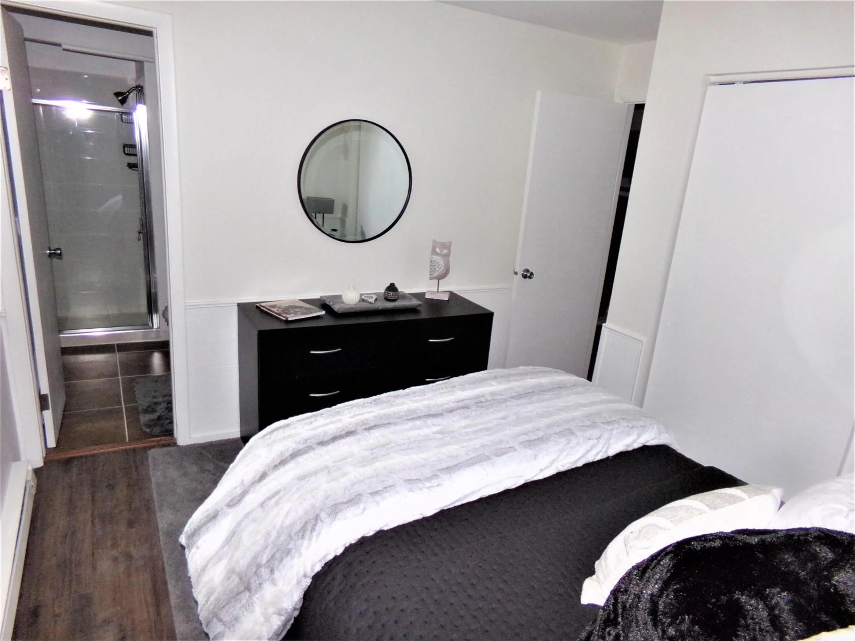 Bed in Blue River Condos 3 Bed 2 Bath BRCR