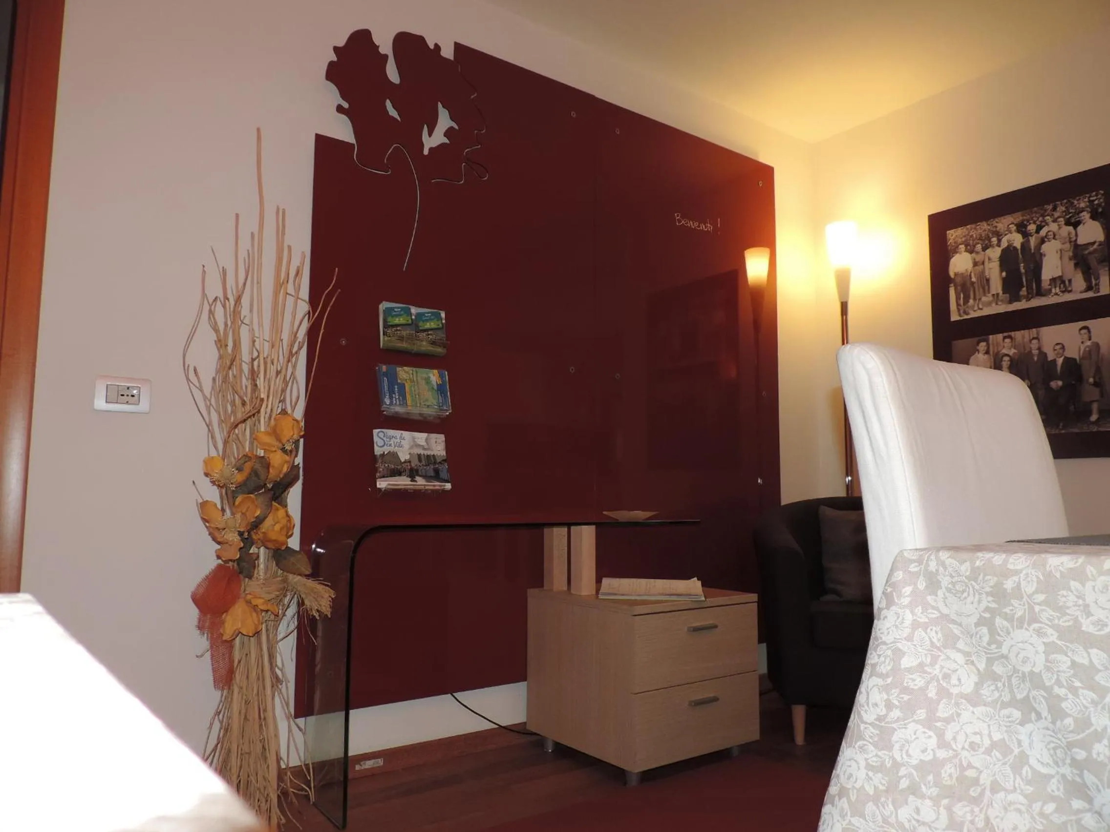 Decorative detail, Bed in B&B Casa Vanzetta