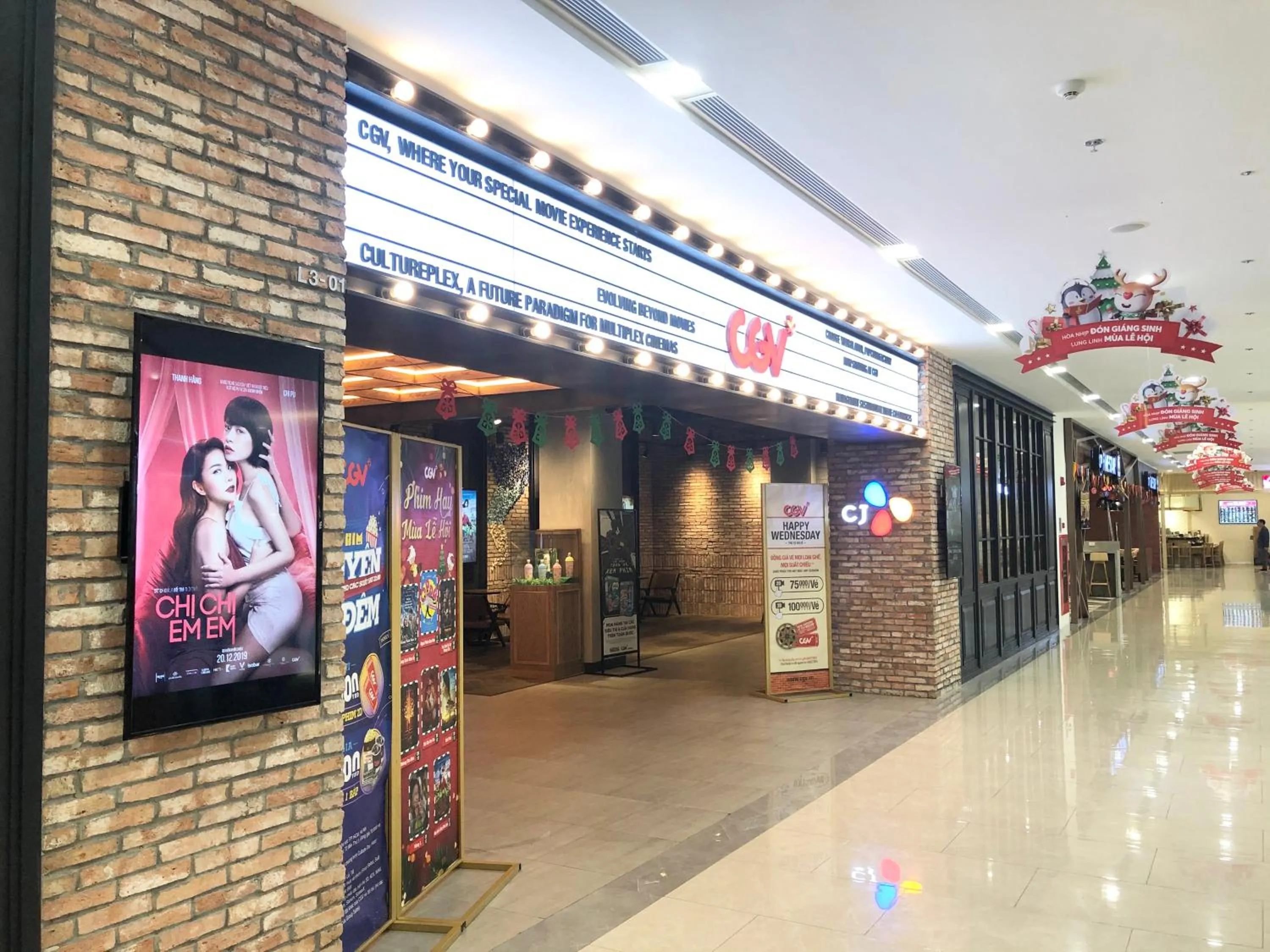 Evening entertainment in Luxury Condotel 2BR Vinhomes Skylake Keangnam - Netflix free