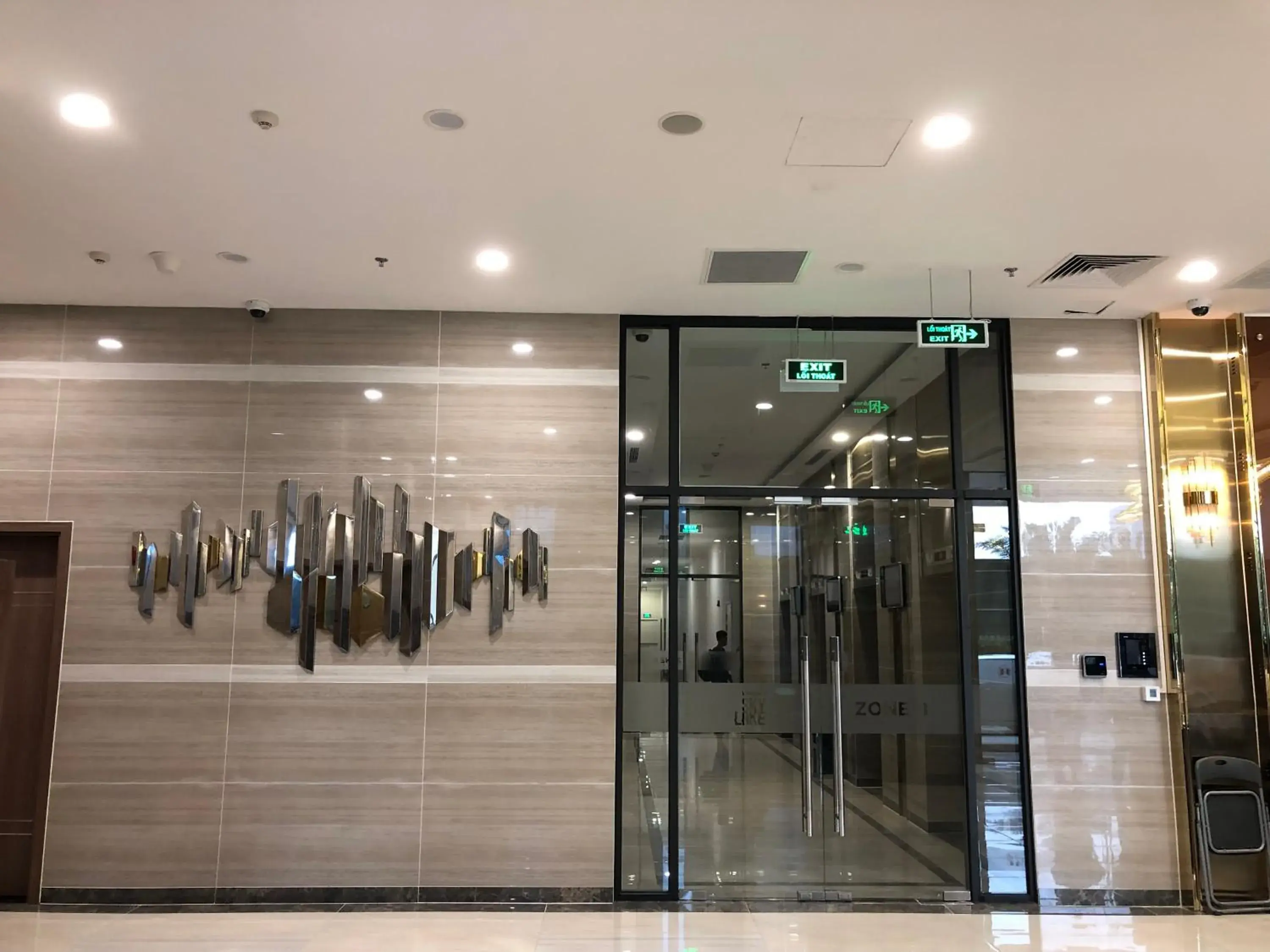 Lobby or reception in Luxury Condotel 2BR Vinhomes Skylake Keangnam - Netflix free Lobby or reception in Luxury Condotel 2BR Vinhomes Skylake Keangnam - Netflix free