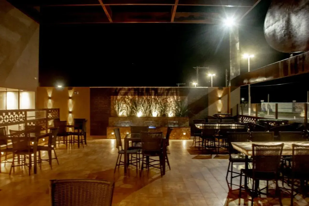 Lounge or bar in Avenida Park Hotel - Iturama Lounge or bar in Avenida Park Hotel - Iturama