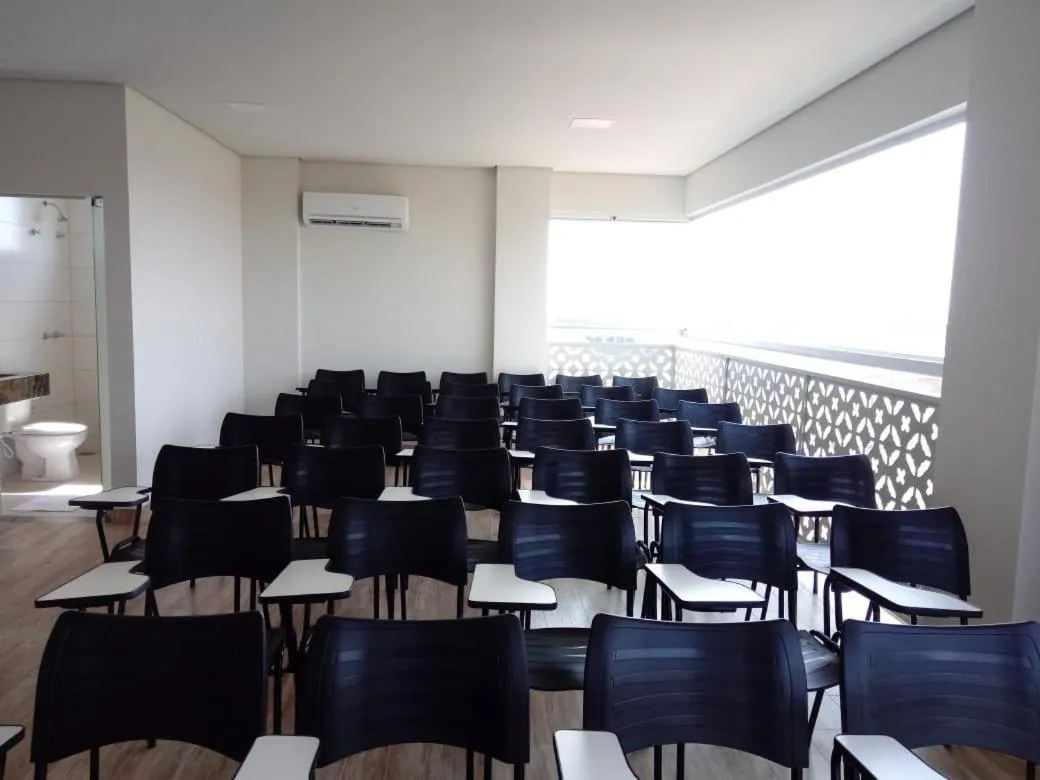 Business facilities in Avenida Park Hotel - Iturama