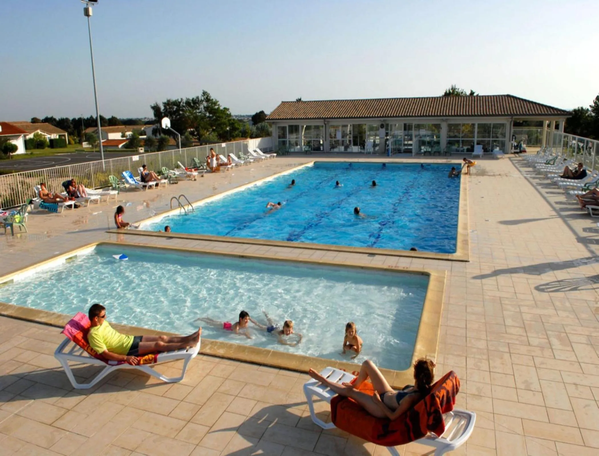 Swimming pool in Azureva Fouras