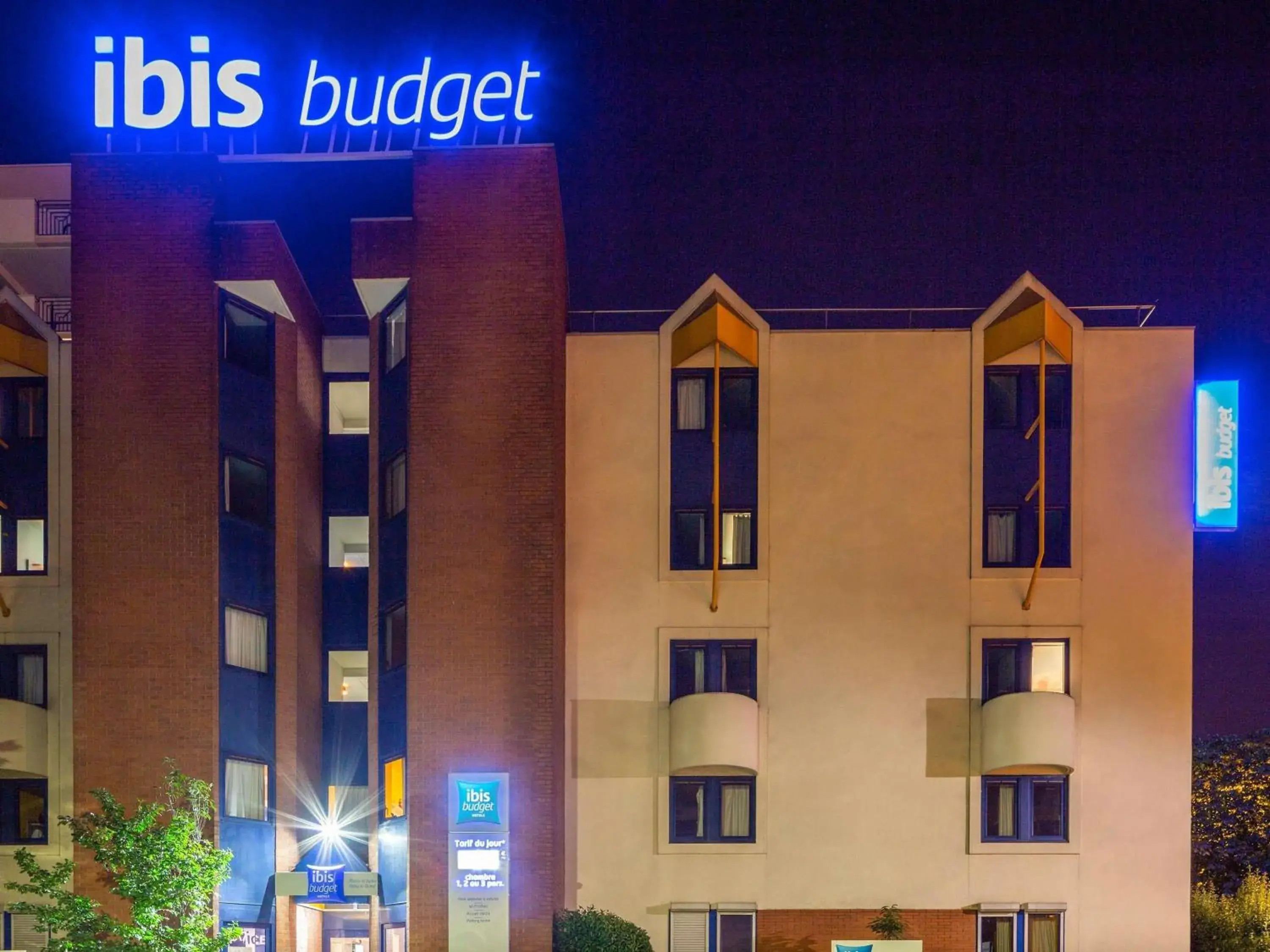 Property building in ibis budget Marne La Vallée Noisy Le Grand Property building in ibis budget Marne La Vallée Noisy Le Grand