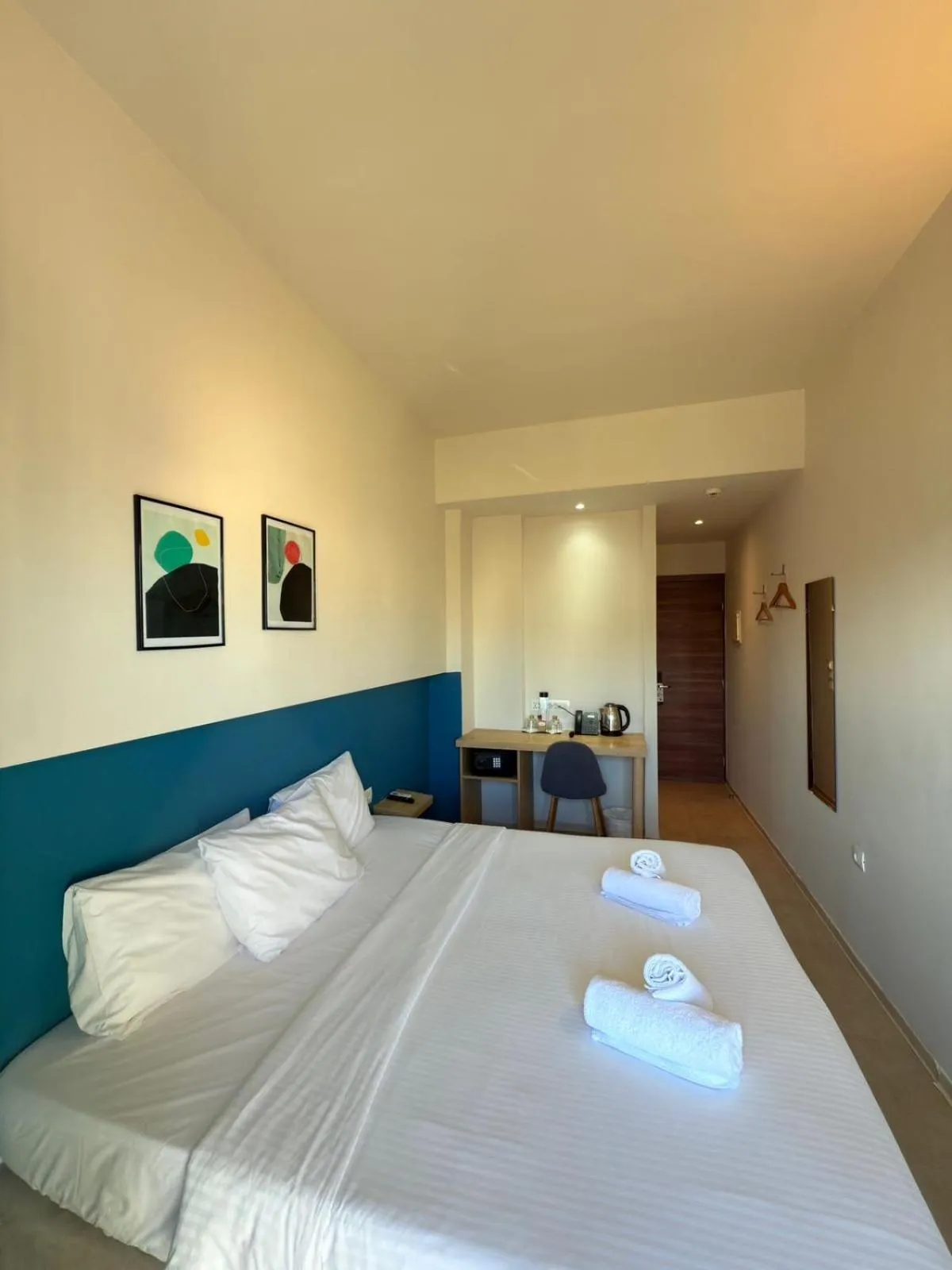 Bedroom, Bed in The Convo Athens Riviera