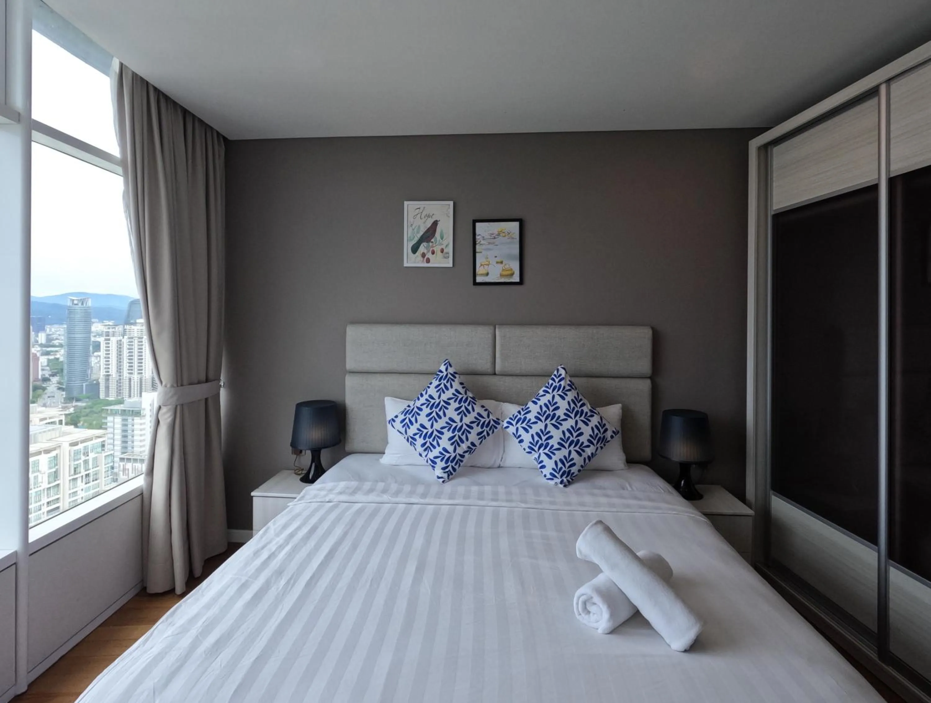 Bed in Yemala Suites at Vortex KLCC