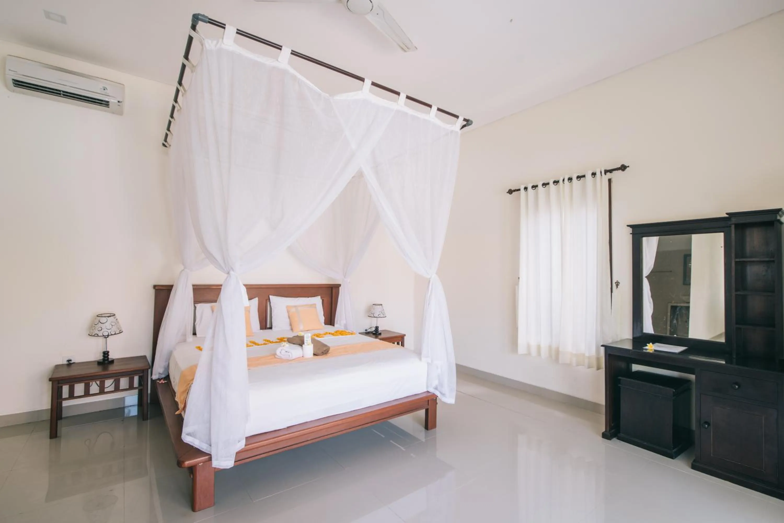 Bedroom, Bed in Damar Sanjaya Uttama