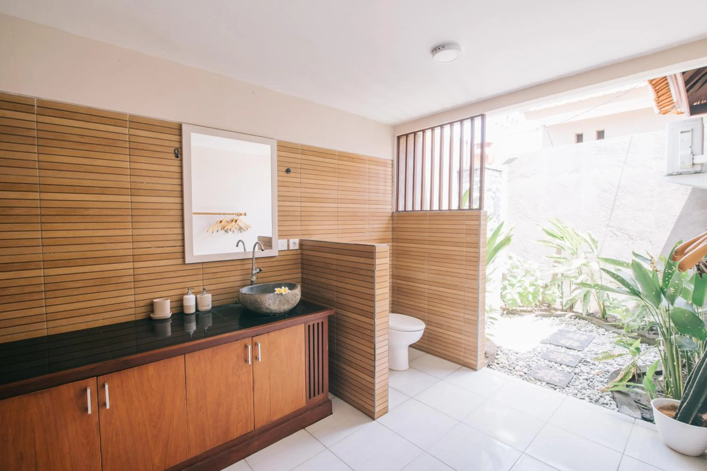 Bathroom in Damar Sanjaya Uttama