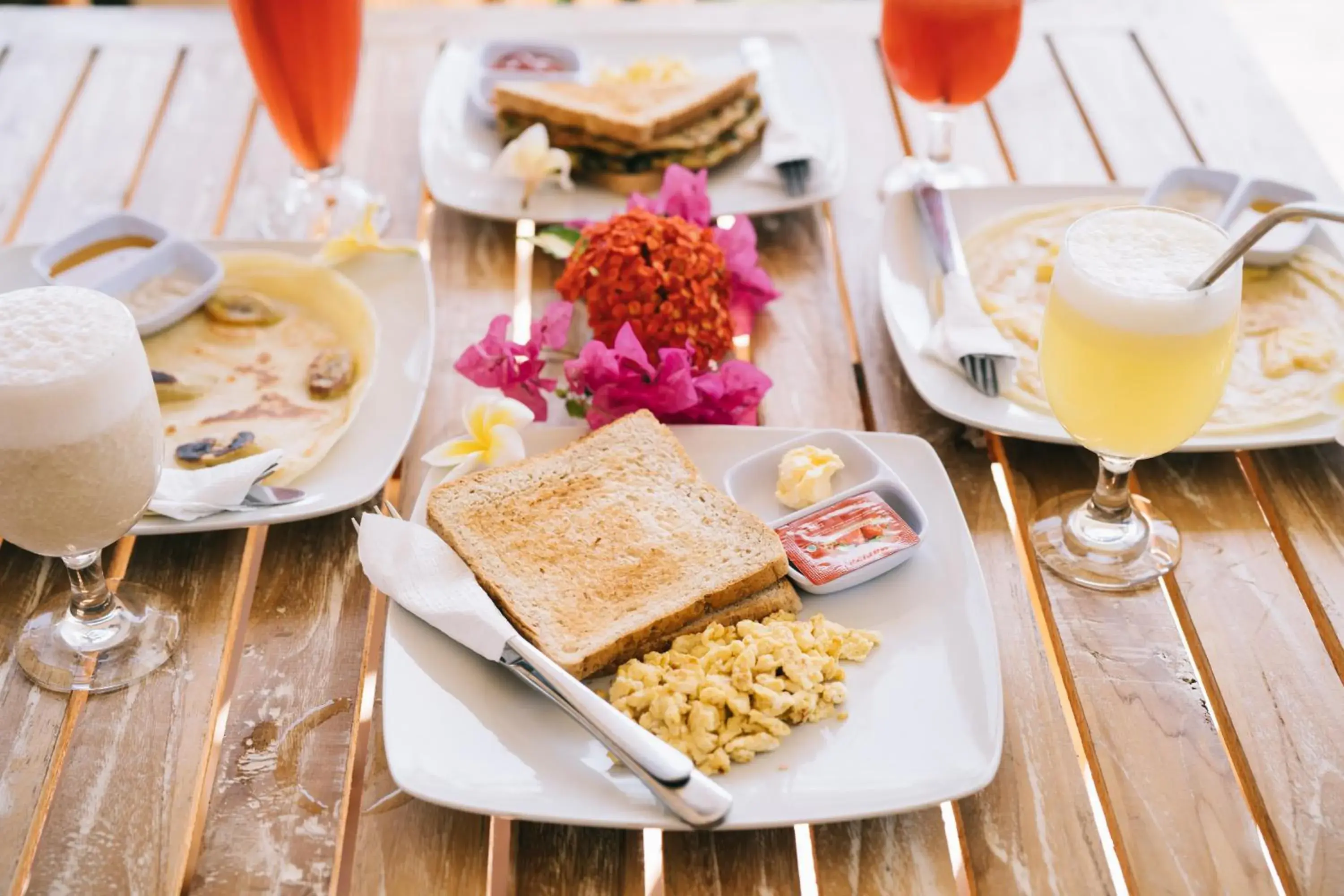 Breakfast in Damar Sanjaya Uttama Breakfast in Damar Sanjaya Uttama