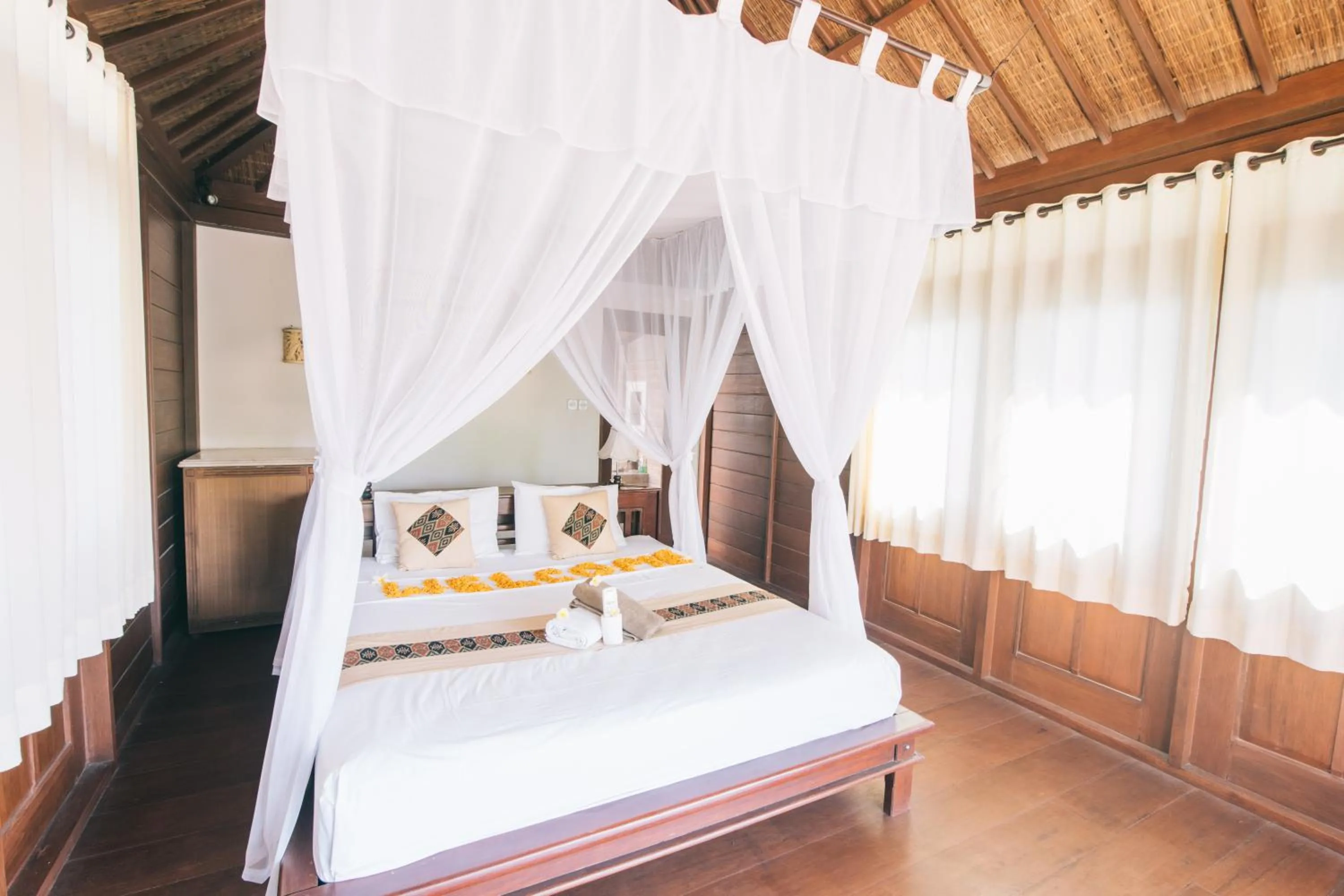 Bedroom, Bed in Damar Sanjaya Uttama